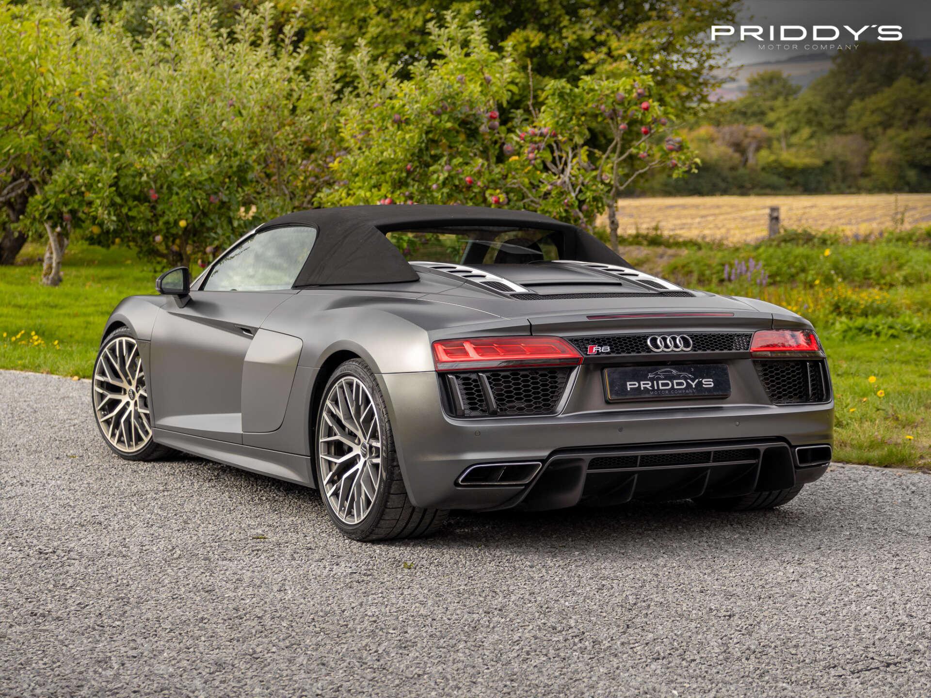 Audi R8 view 47