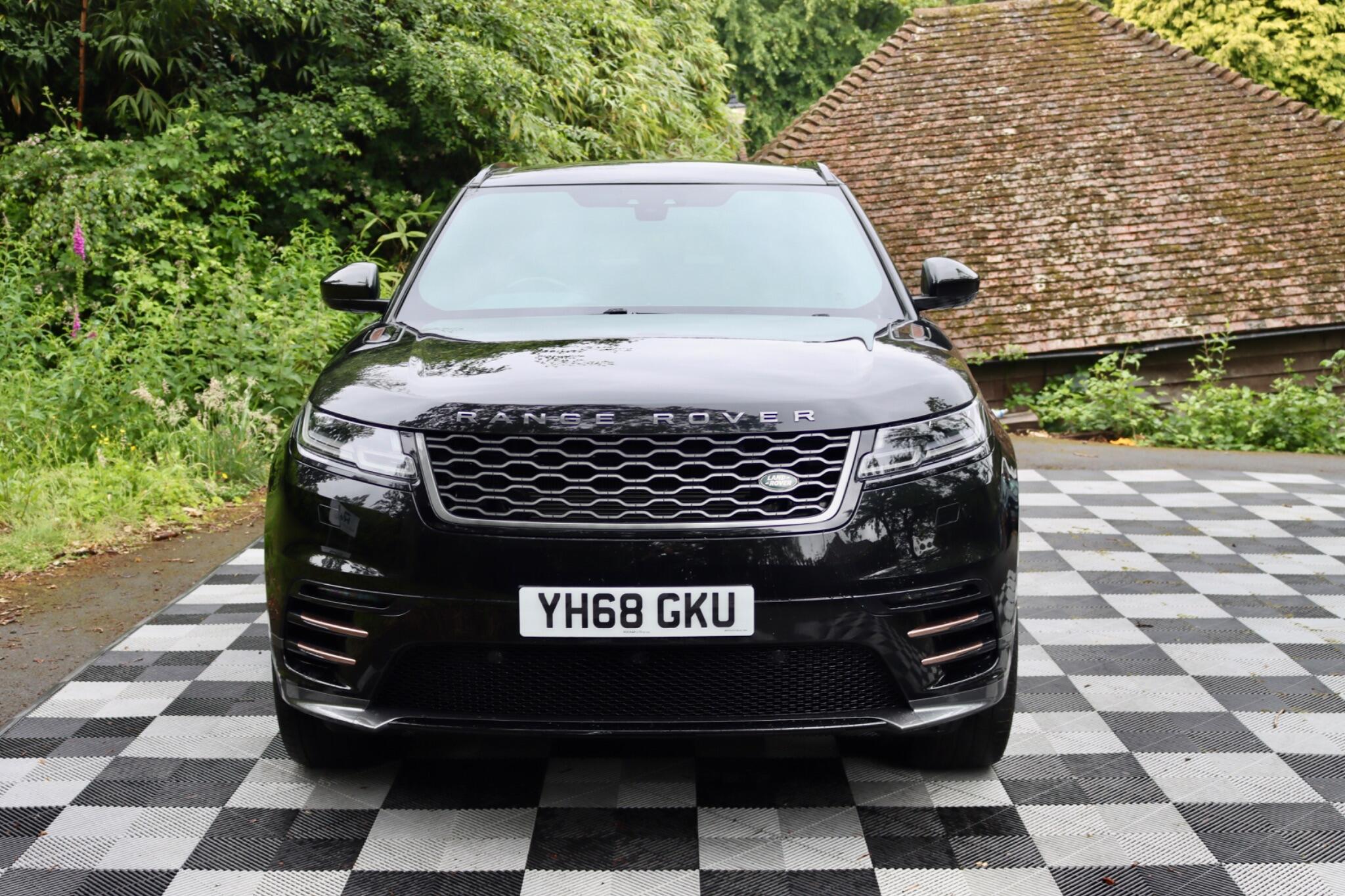 Land Rover Range Rover Velar view 10