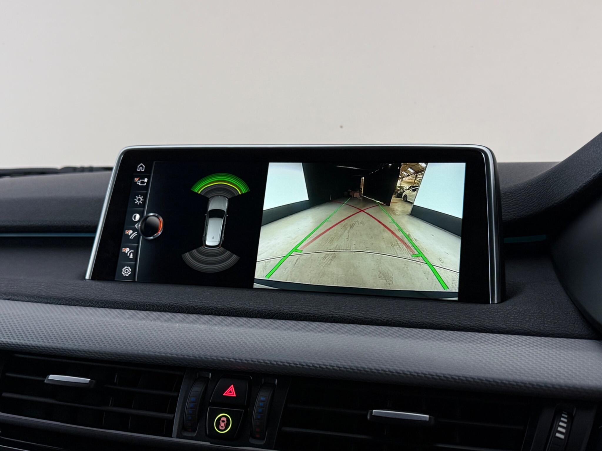 BMW X5 view 30
