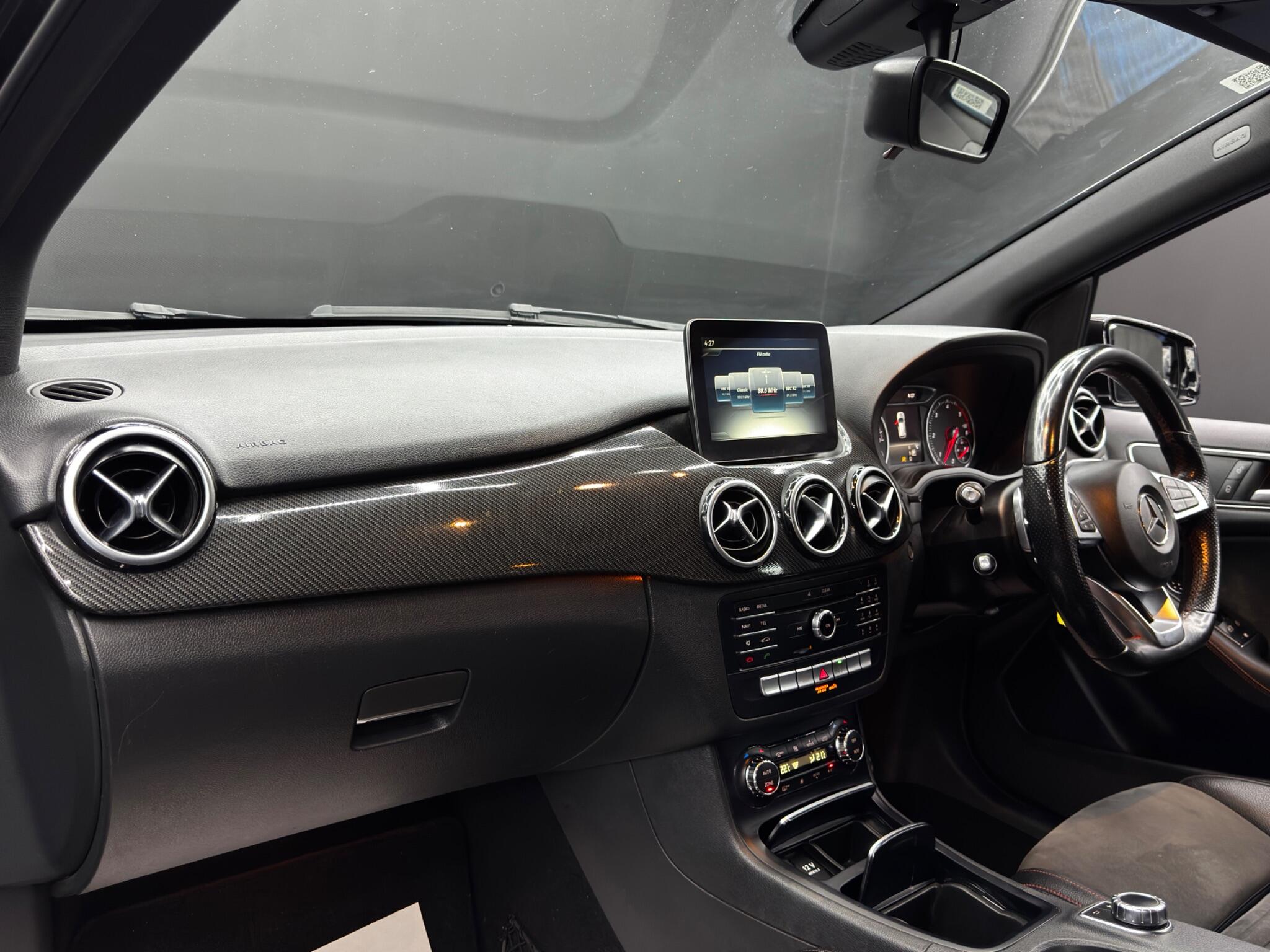 Mercedes-Benz B-Class view 11