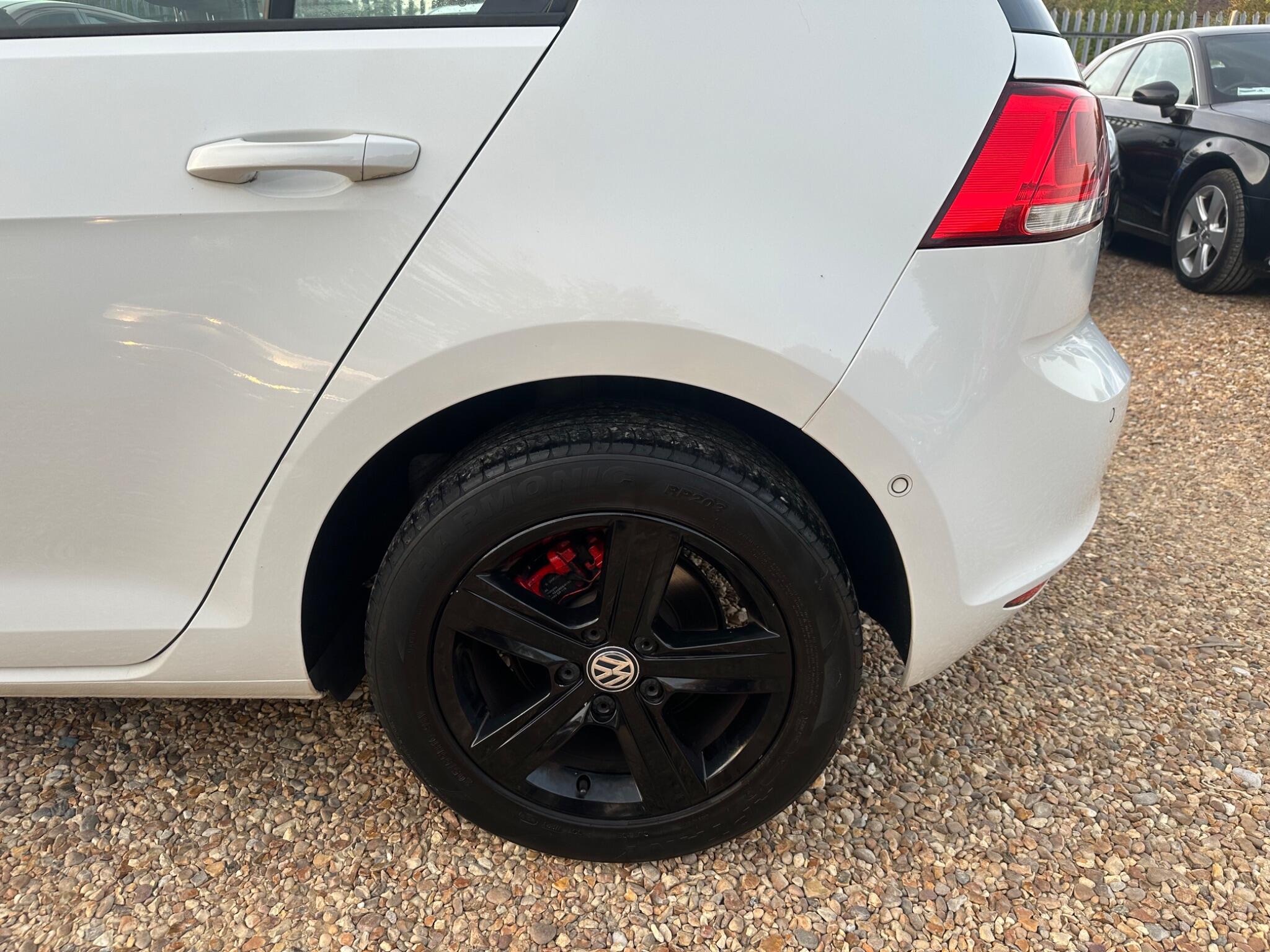 Volkswagen Golf view 36