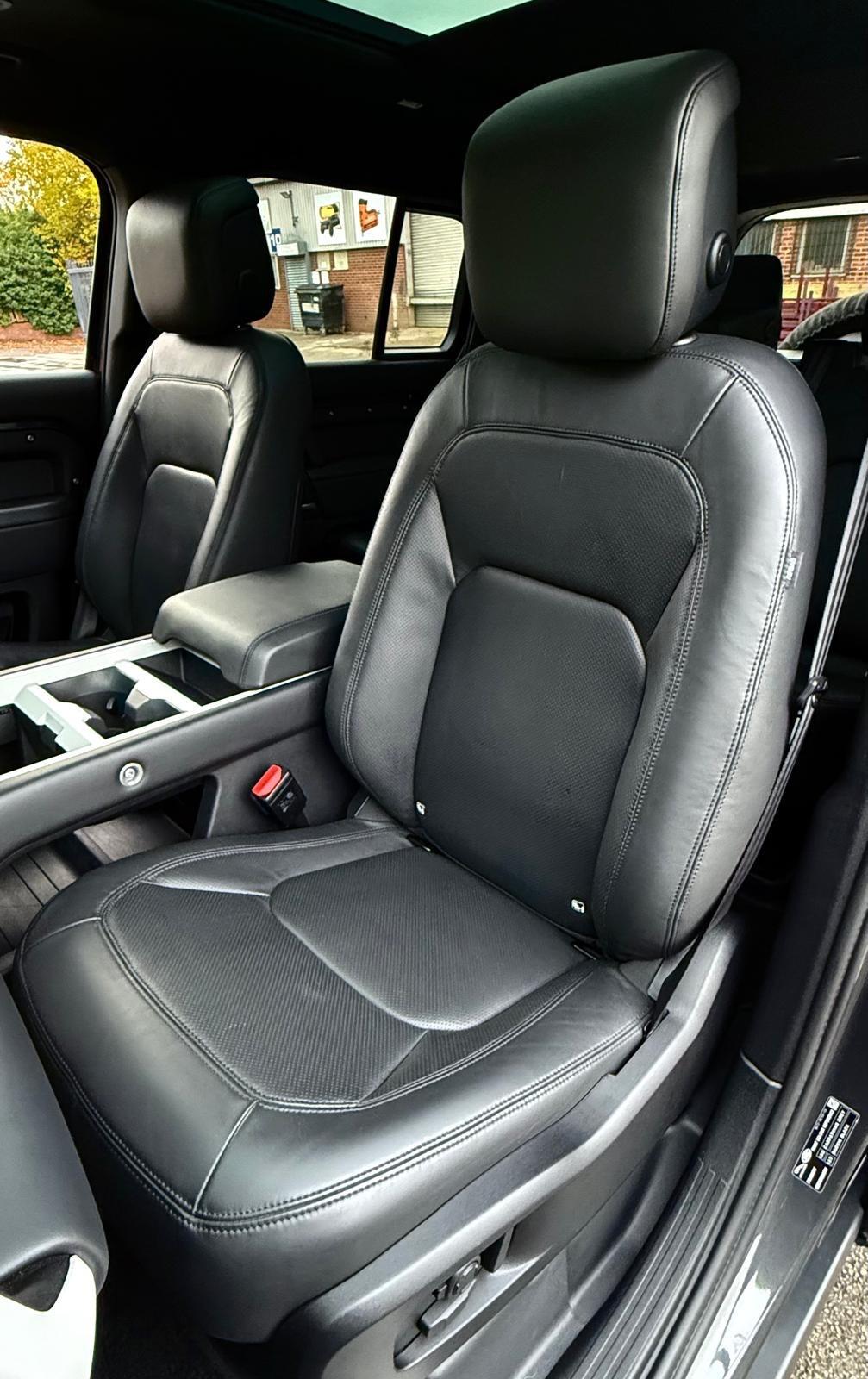 Land Rover Defender view 45