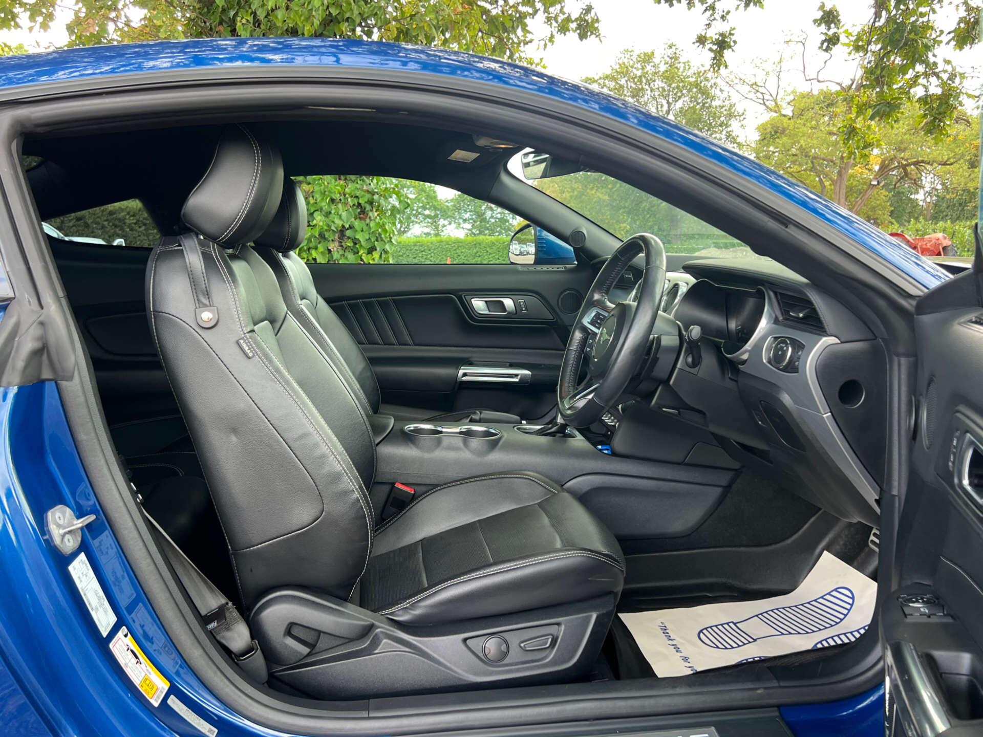 Ford Mustang view 20