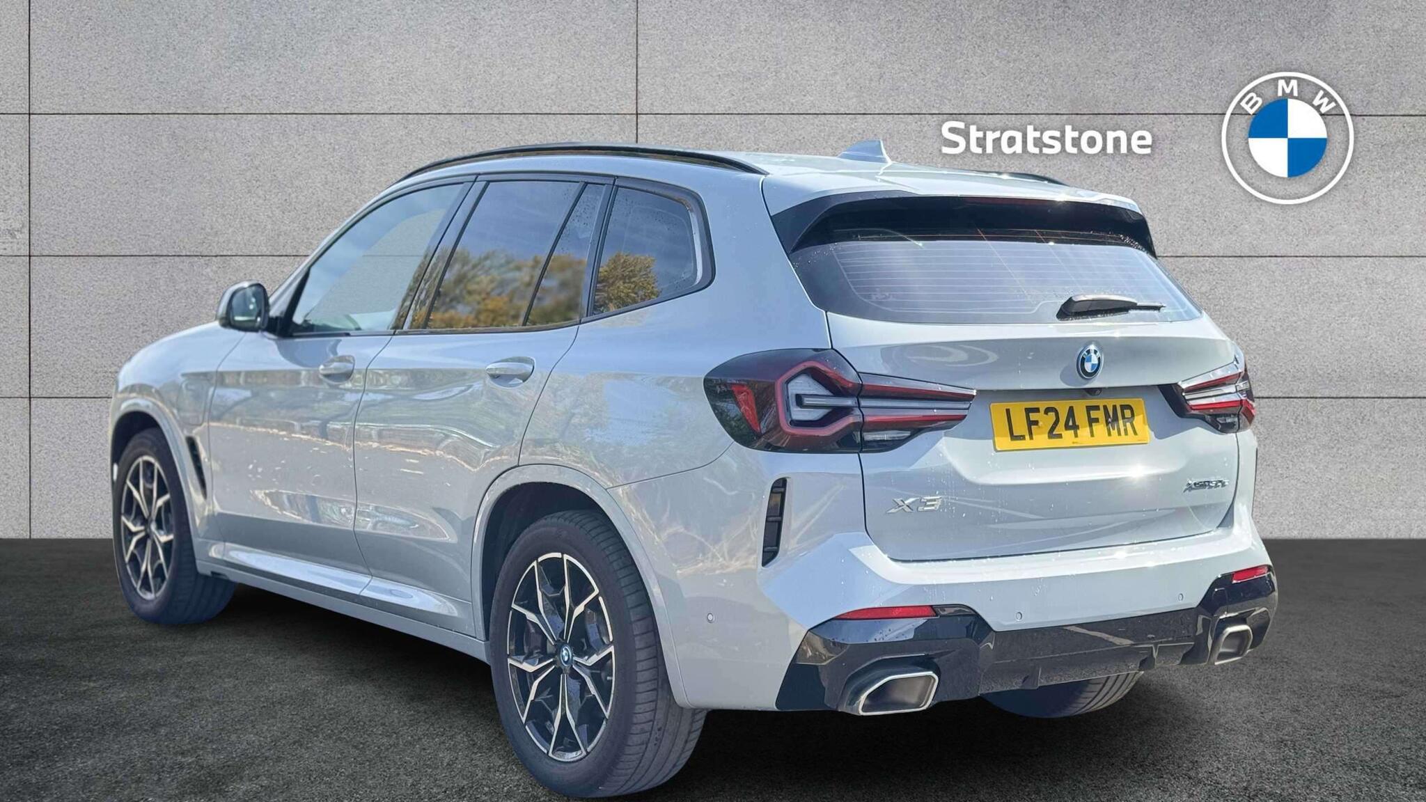 BMW X3 view 2