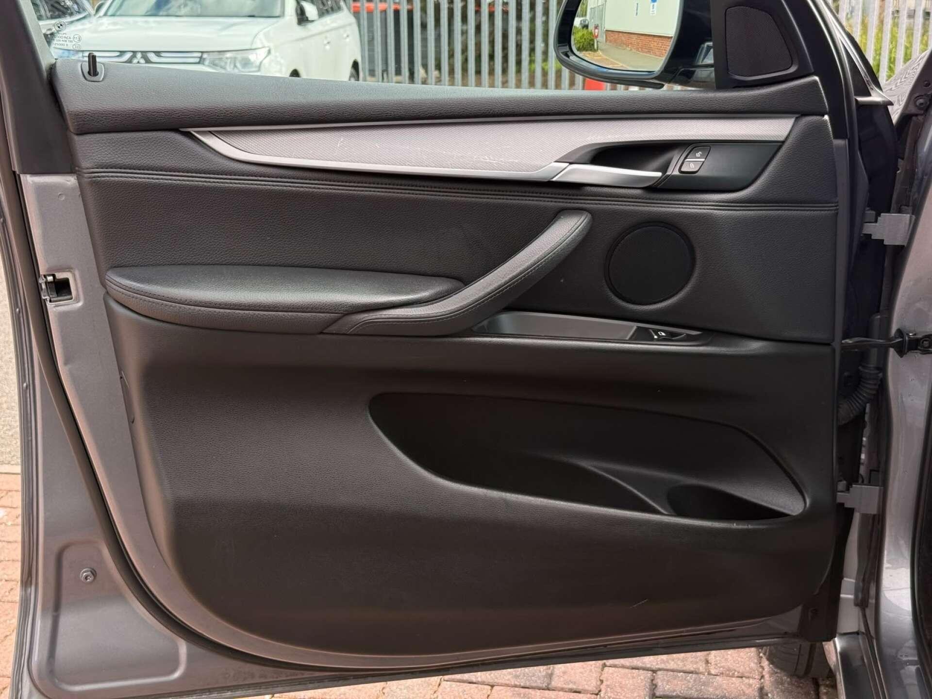 BMW X5 X5 view 40
