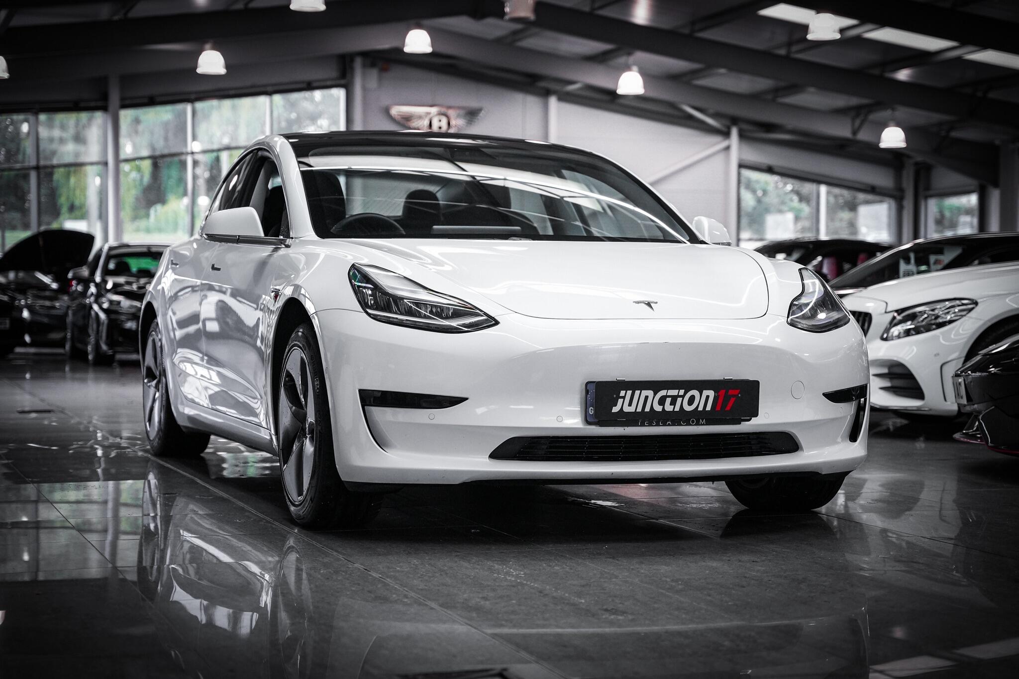 Tesla Model 3 view 11