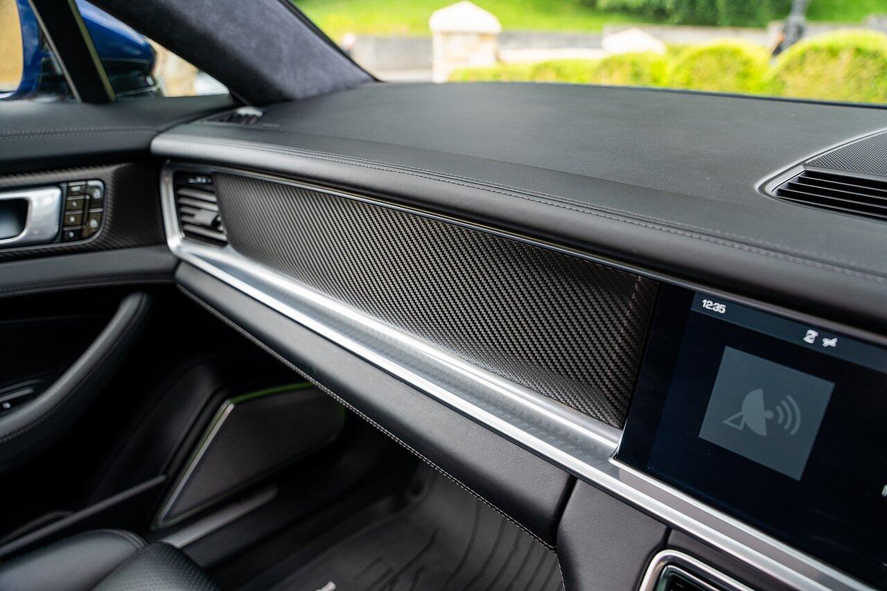 Porsche Panamera view 57