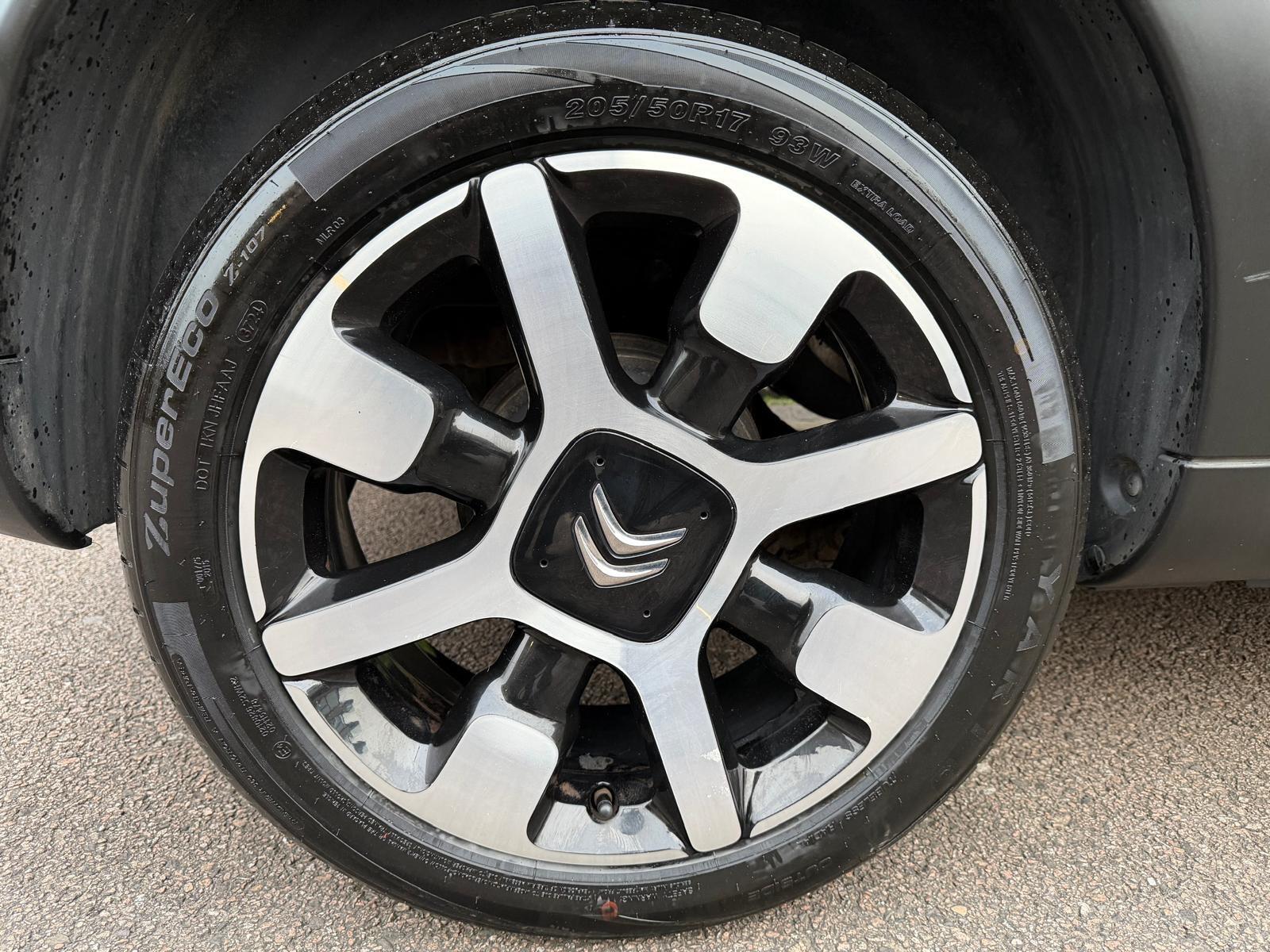 Citroen C4 Cactus view 22