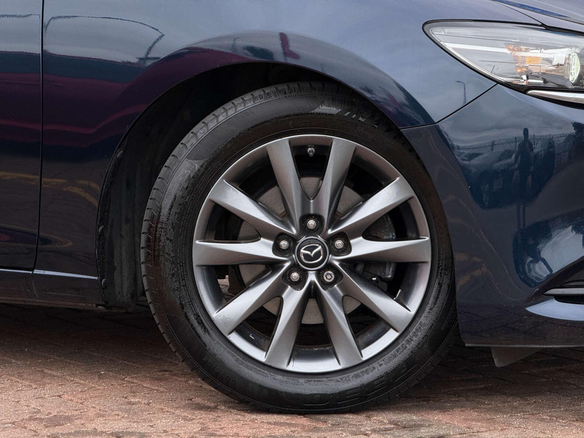Mazda Skyactiv-G view 11