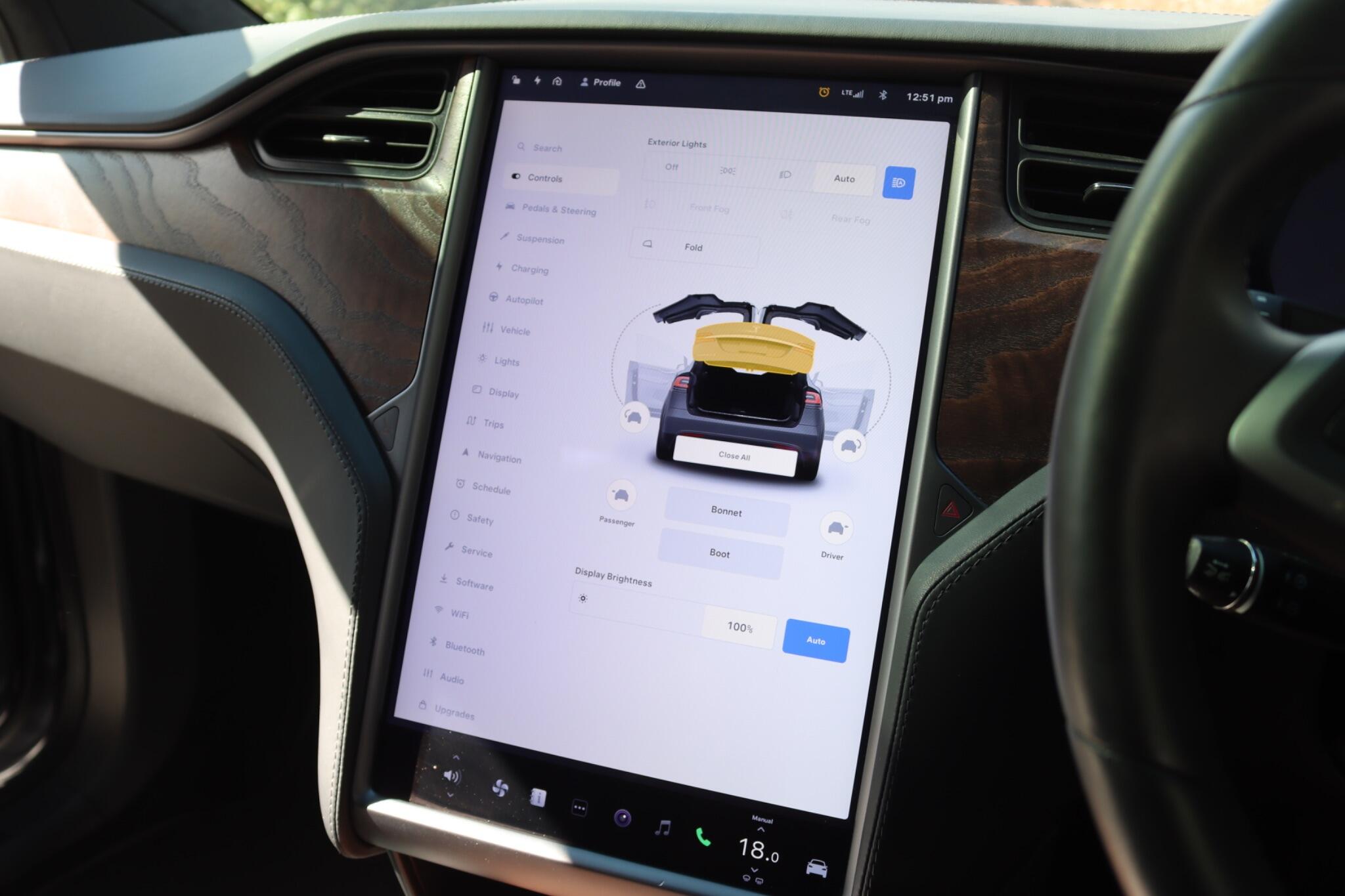 Tesla Model X view 50