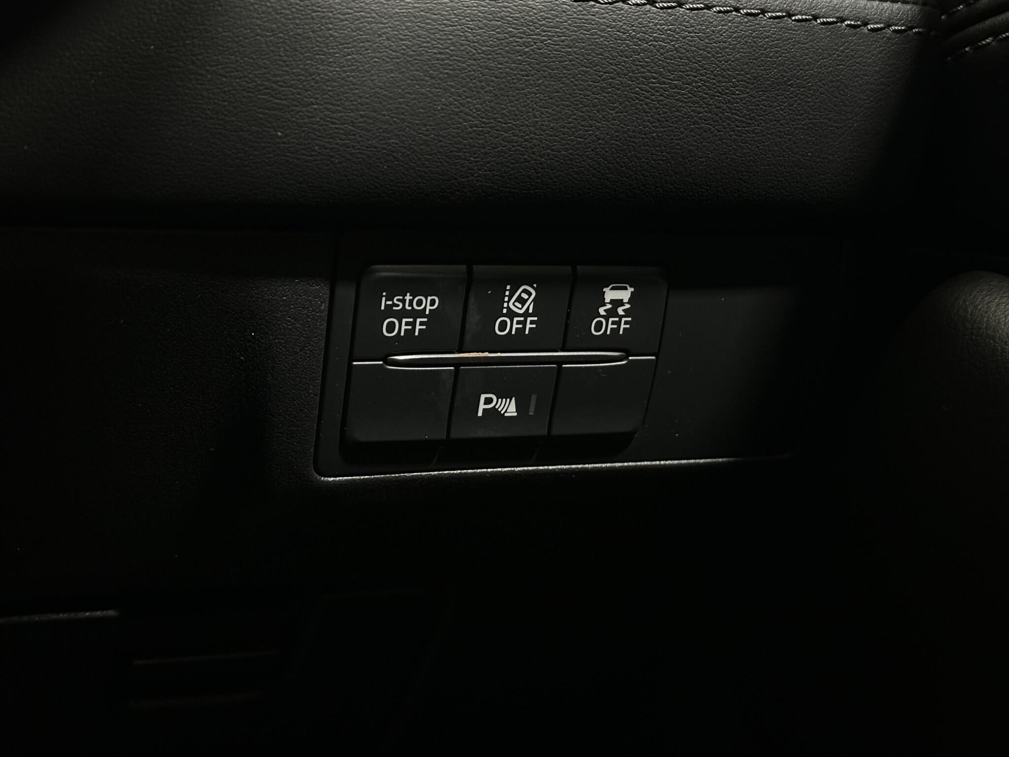 Mazda Mazda6 view 17