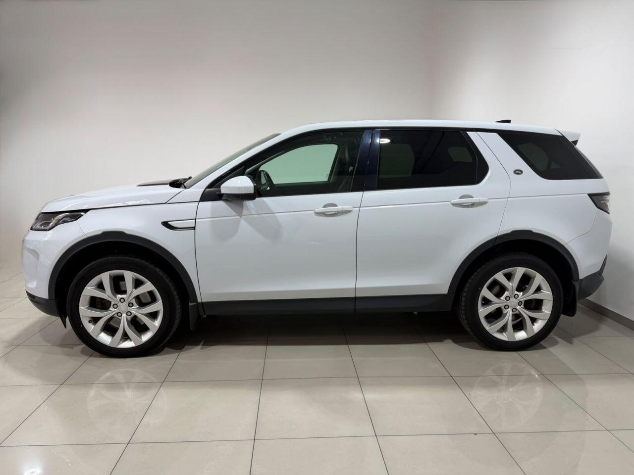 Land Rover Discovery Sport view 7