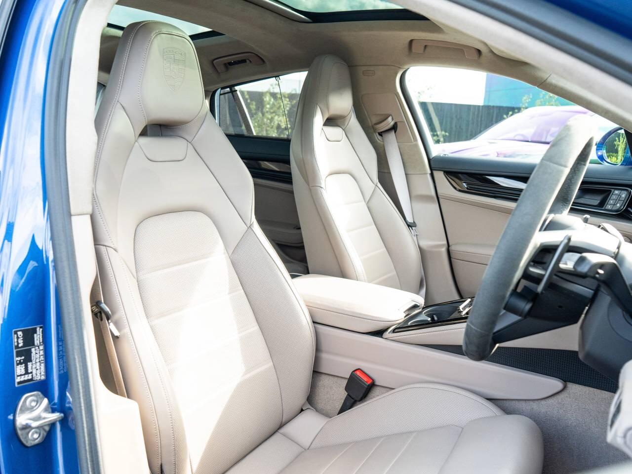 Porsche Panamera view 5