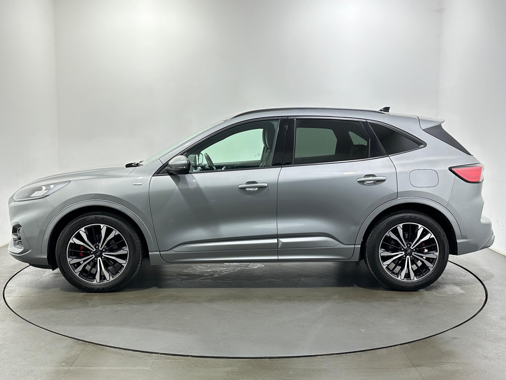 Ford Kuga view 5