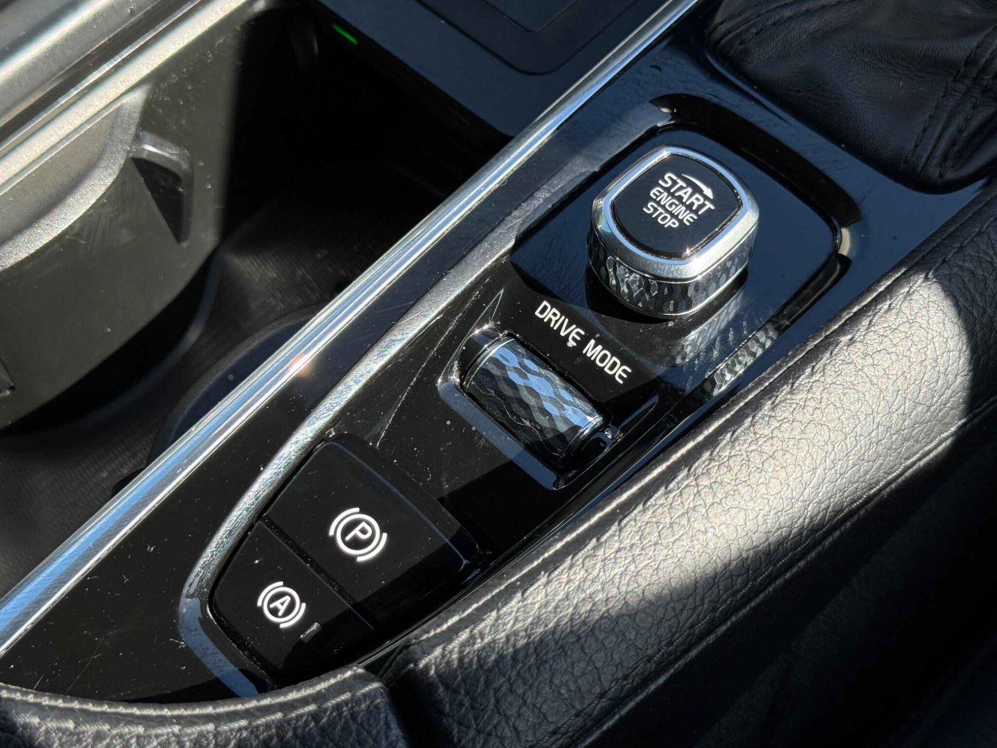 Volvo S90 - Image 66