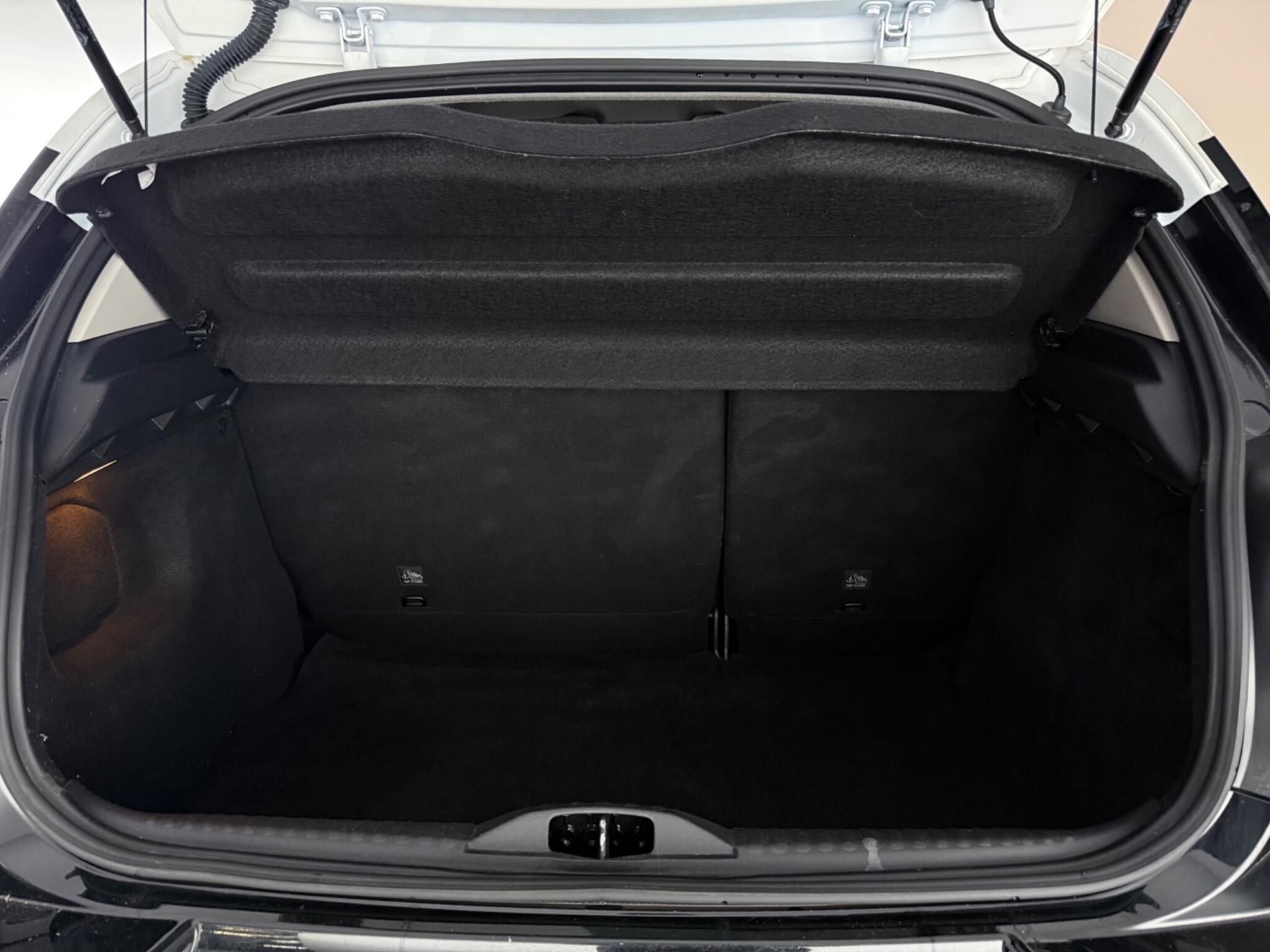 Citroen C3 view 12