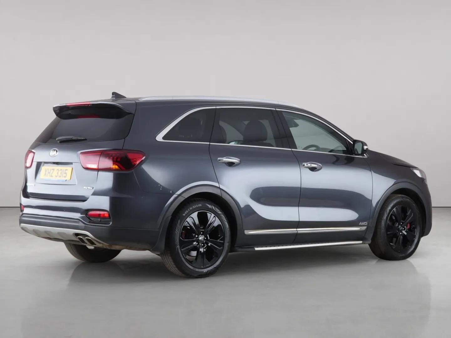 Kia Sorento view 8
