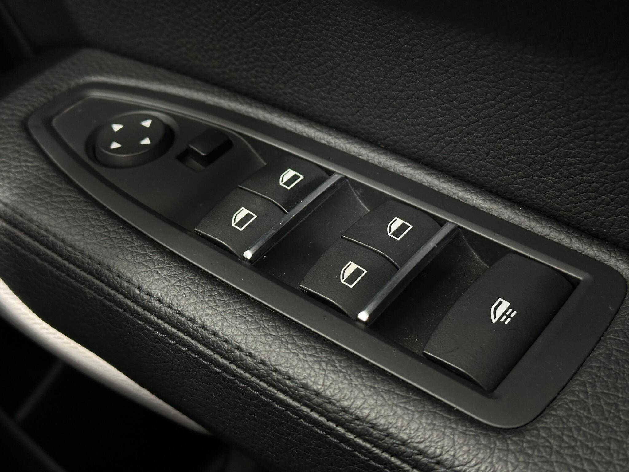 BMW 2 Series view 19
