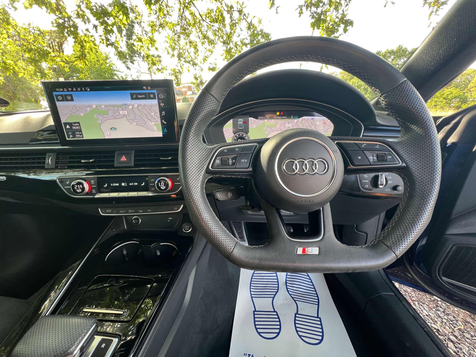 Audi A5 view 5