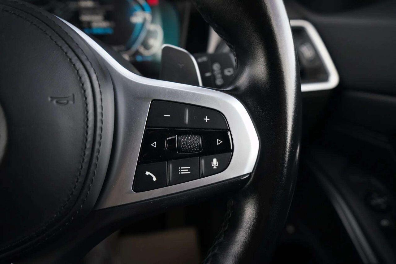 BMW 3 Series view 25