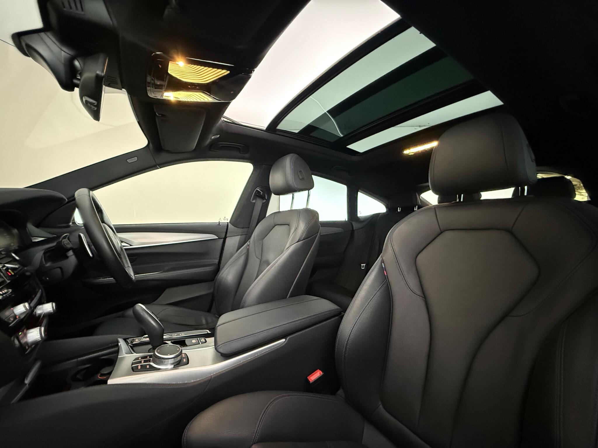 BMW 6 Series view 33