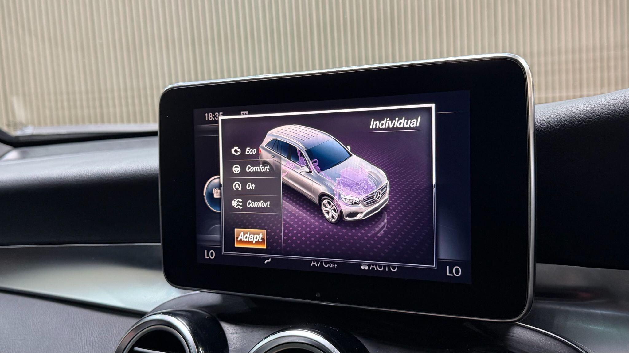 Mercedes-Benz GLC view 28