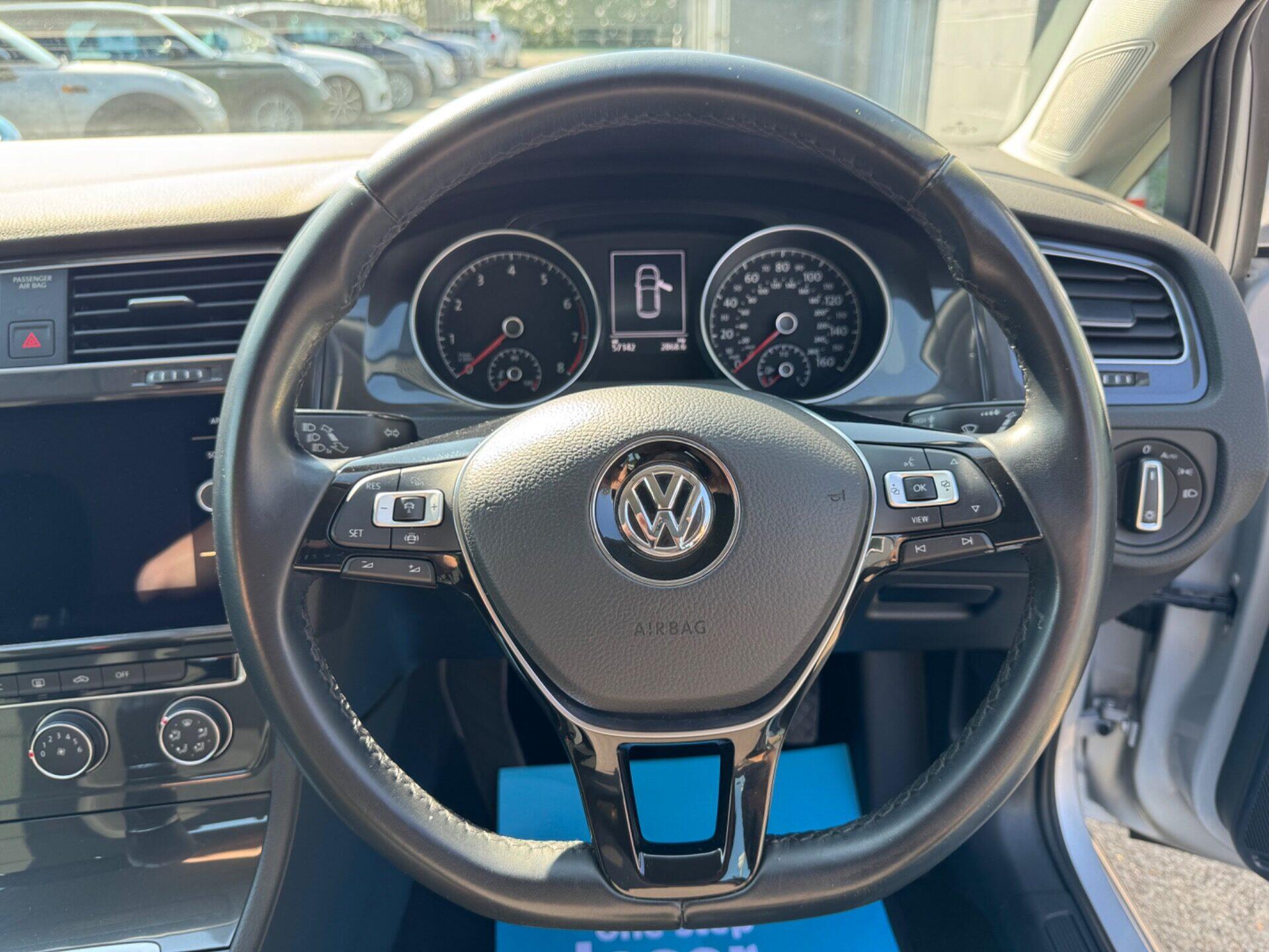 Volkswagen Golf view 56