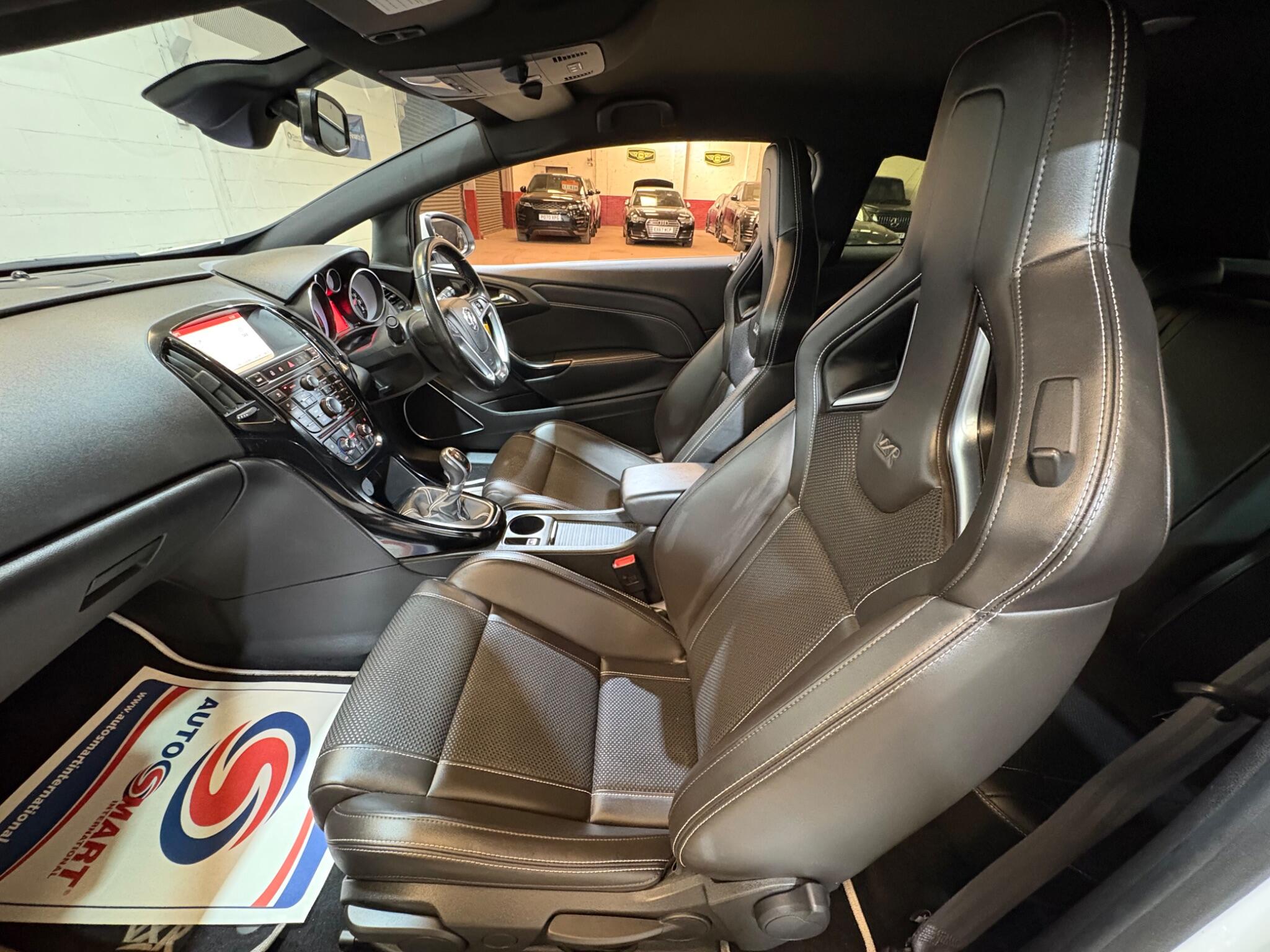 Vauxhall Astra GTC view 48