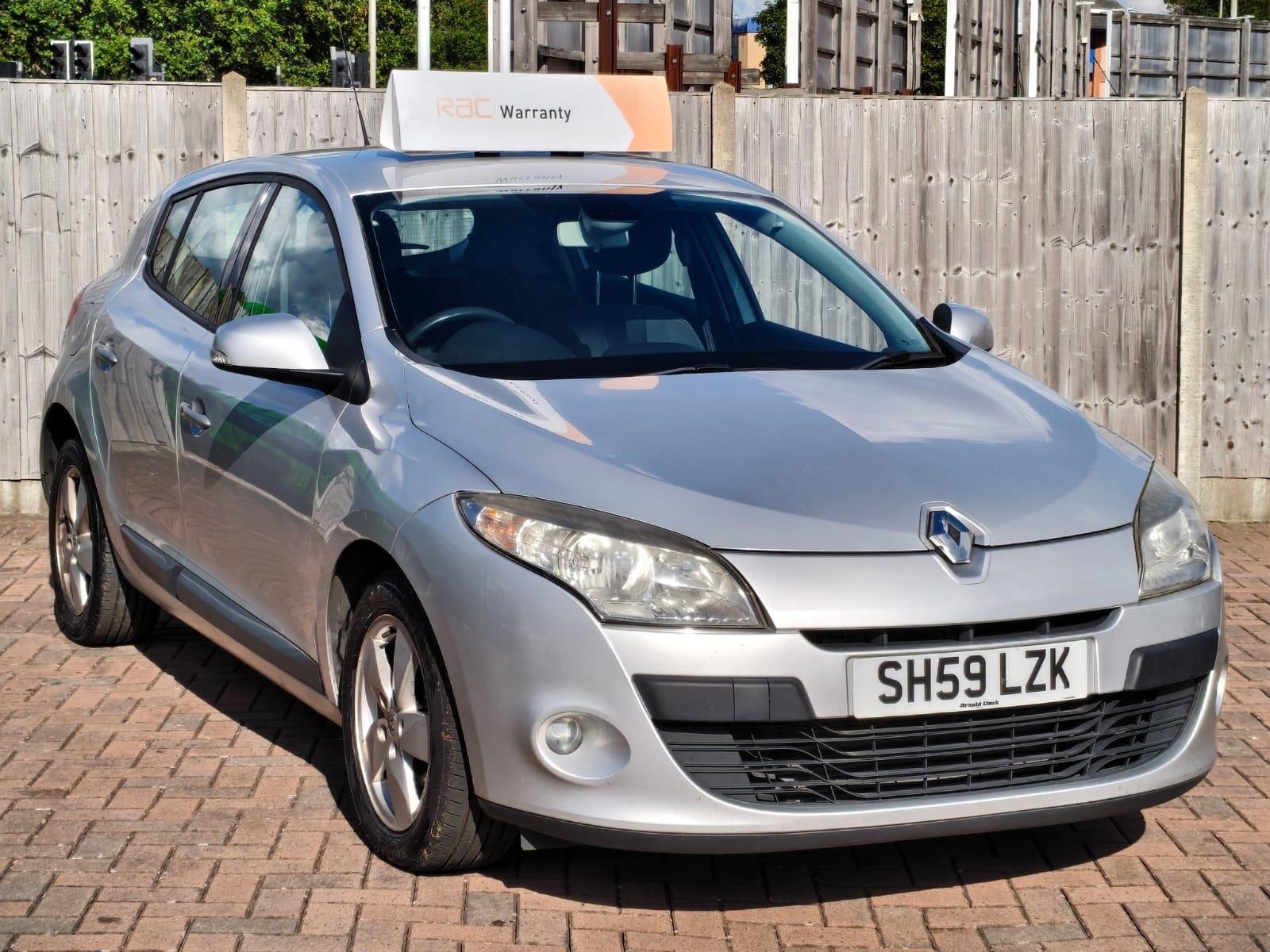 2009 Renault Megane in Silver for sale