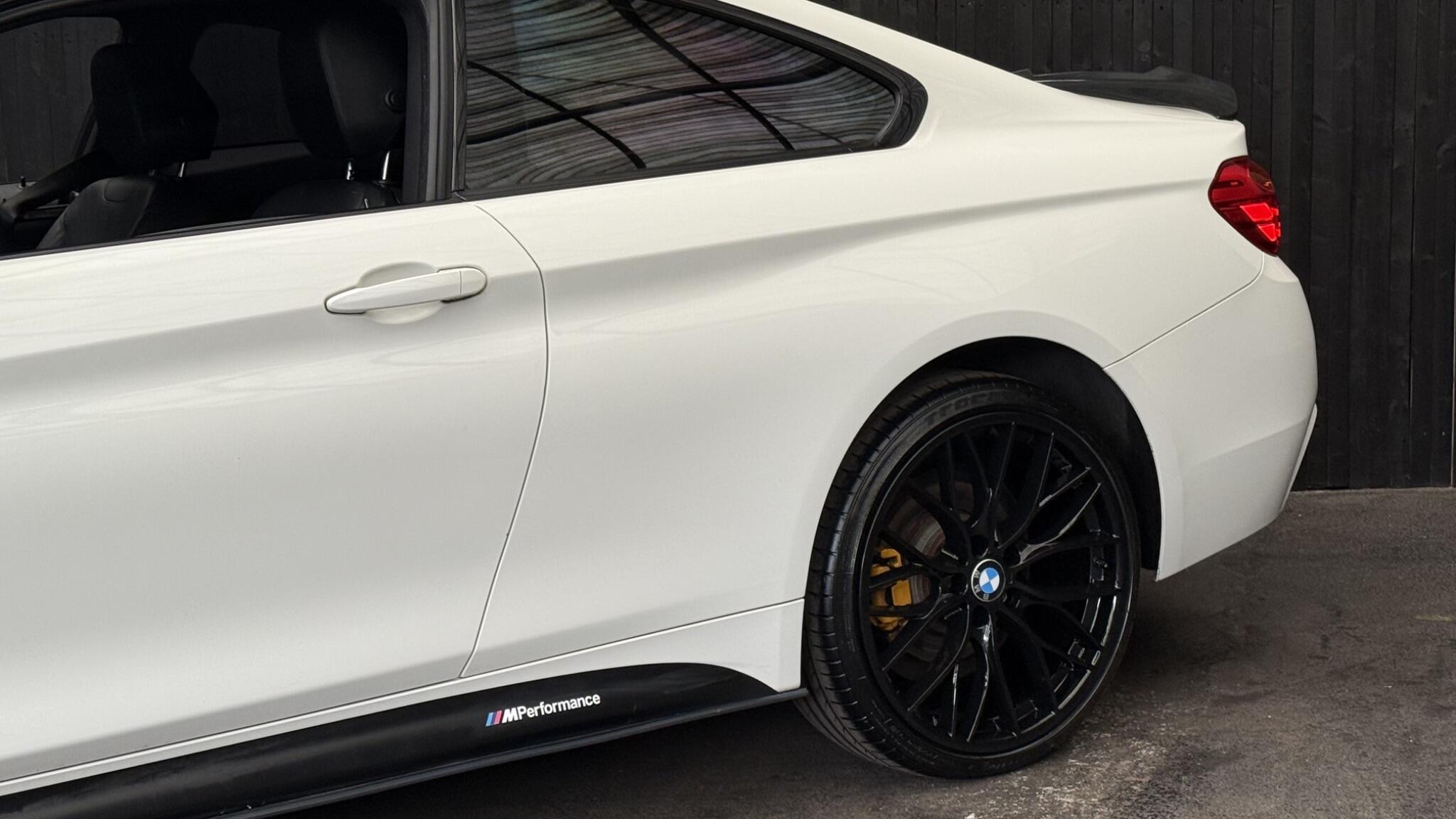 BMW 4 Series view 11