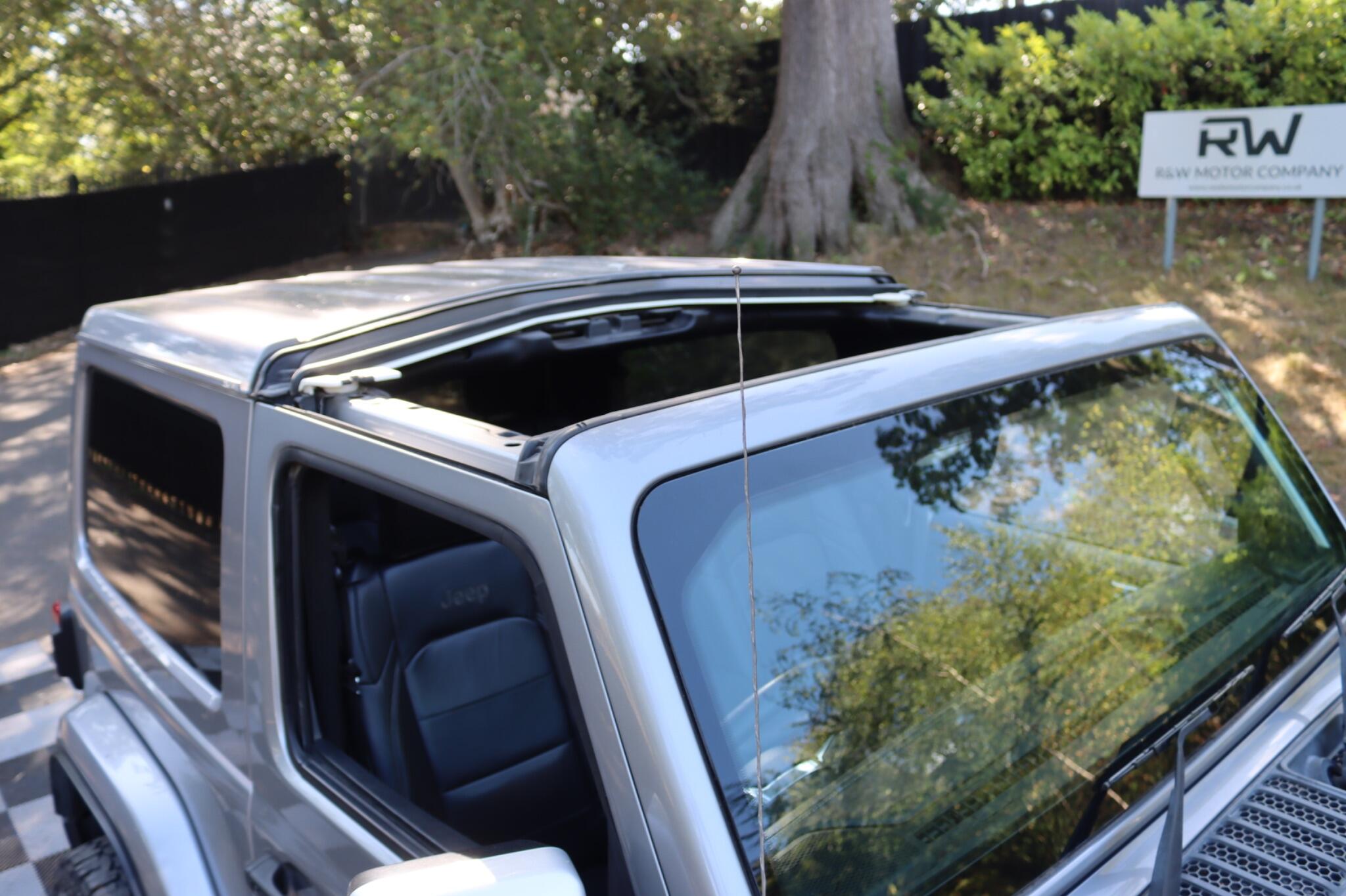 Jeep Wrangler view 72