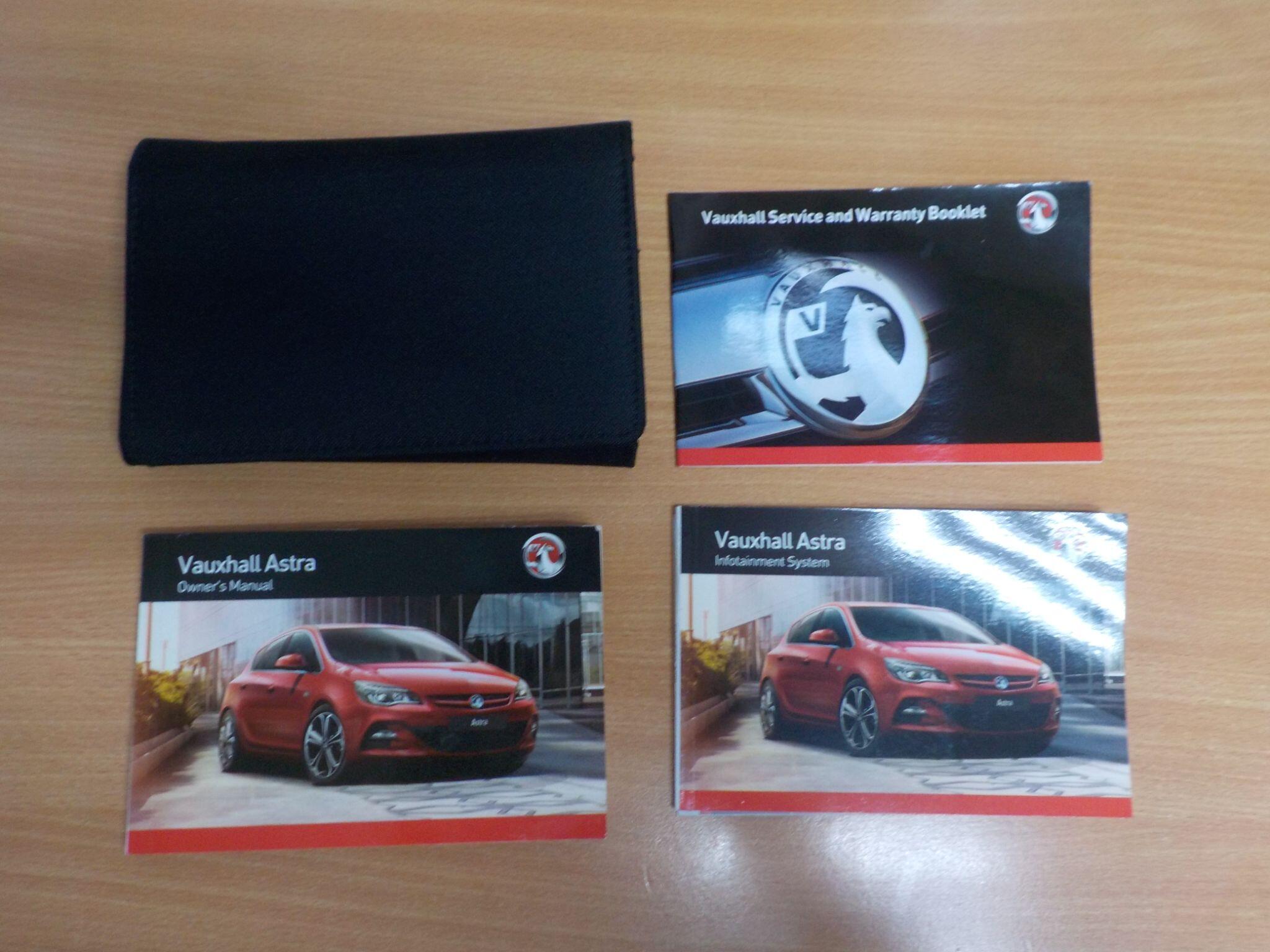 Vauxhall Astra 1.7 CDTi ecoFLEX 99g Elite Euro 5 (s/s) 5dr