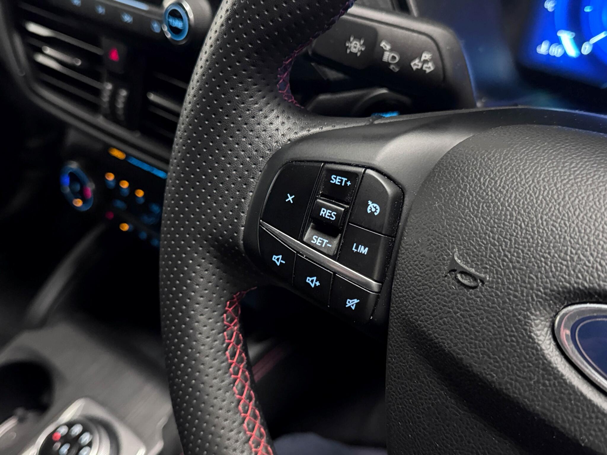 Ford Kuga view 13