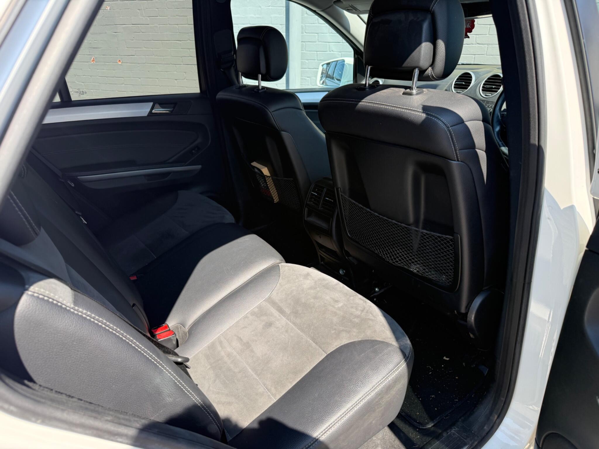 Mercedes-Benz M Class view 3