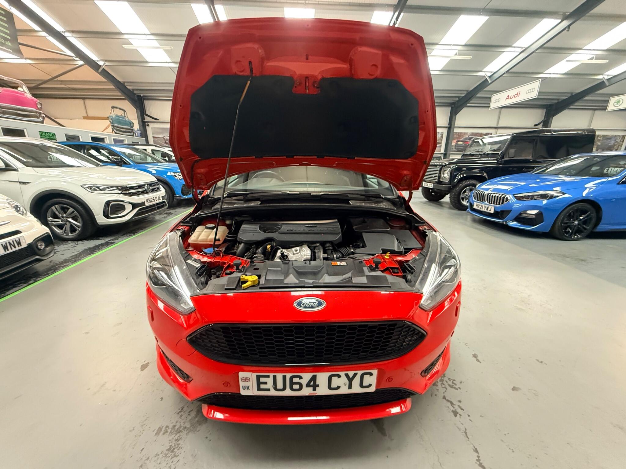 Ford Focus view 40