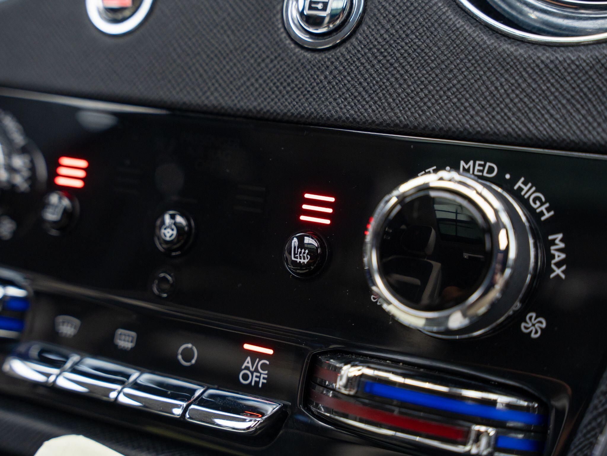 Rolls-Royce Cullinan view 32