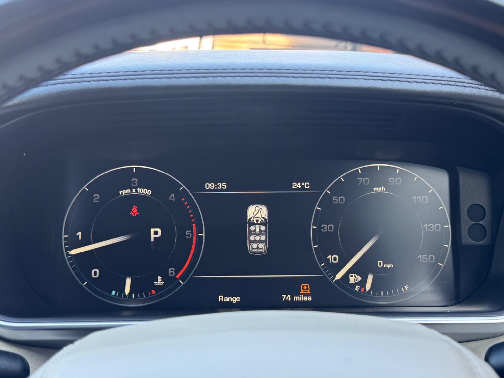 Land Rover Range Rover Sport view 32