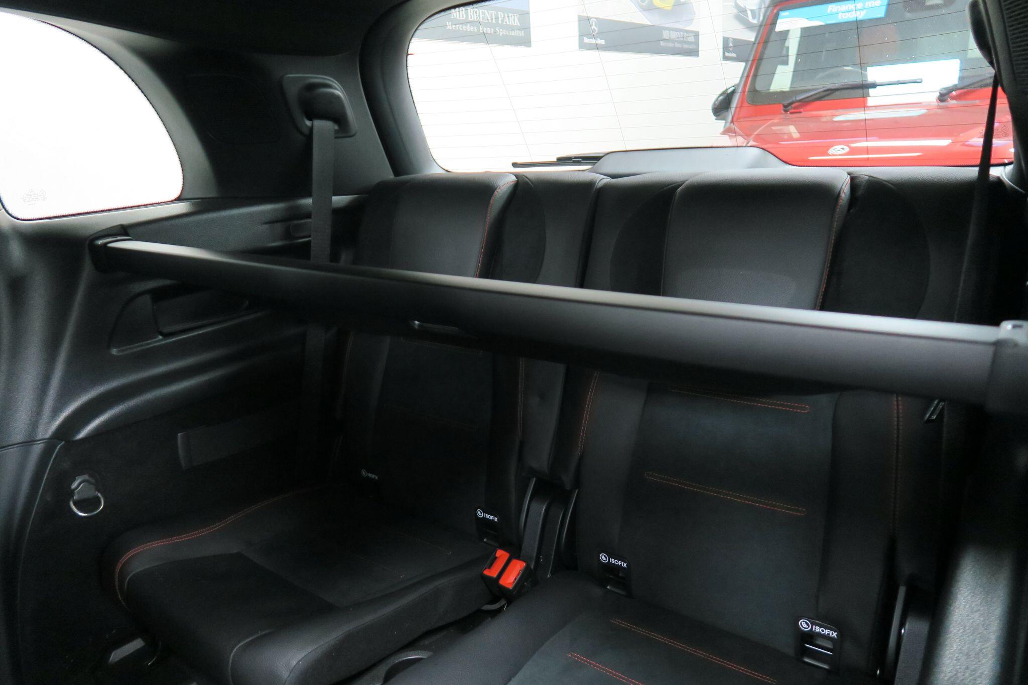 Mercedes-Benz GLB view 12