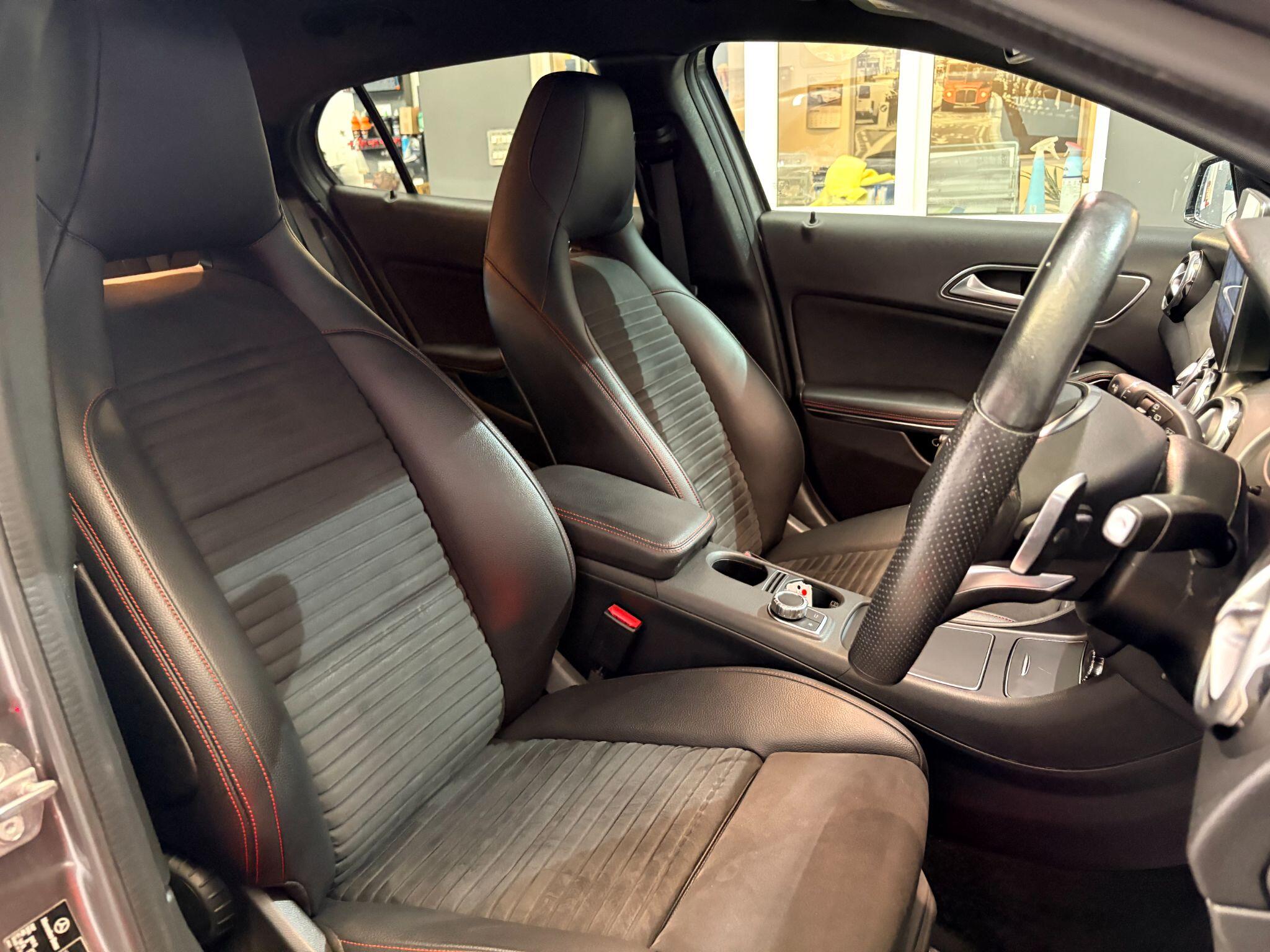 Mercedes-Benz Gla view 29