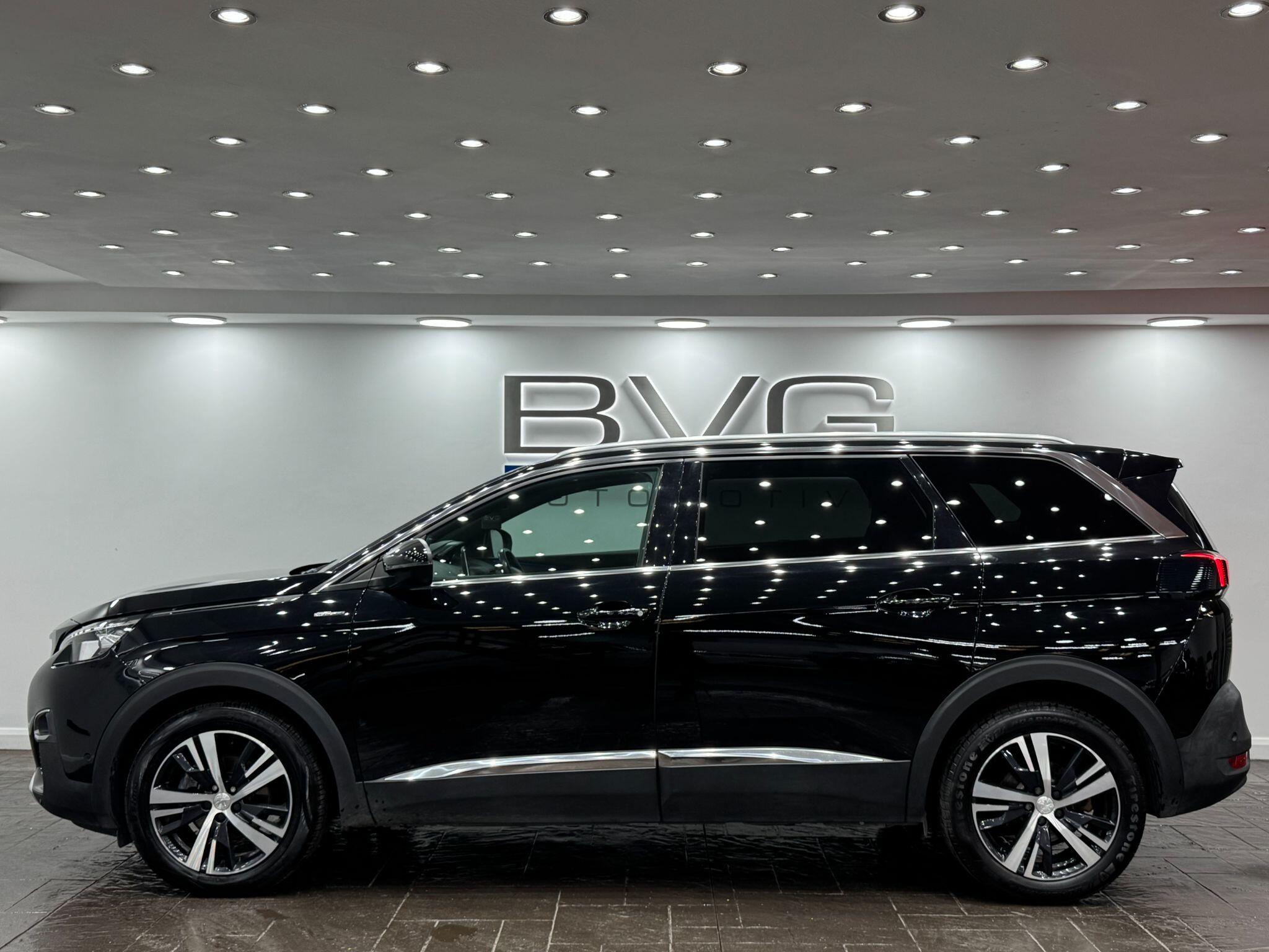 Peugeot 5008 view 14