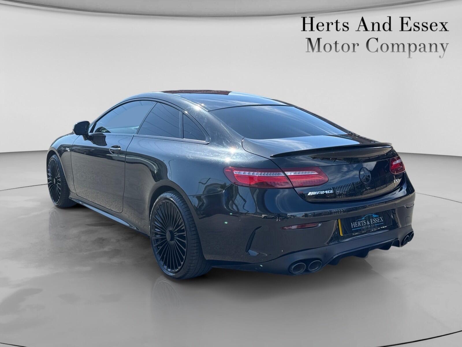 Mercedes-Benz E Class view 4