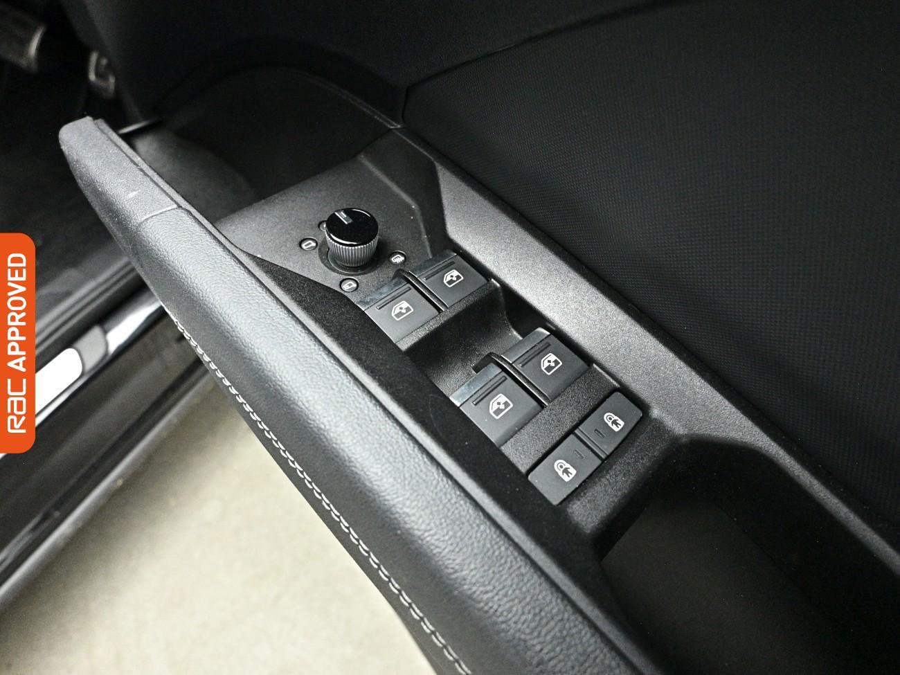 Audi Q4 E-Tron view 27