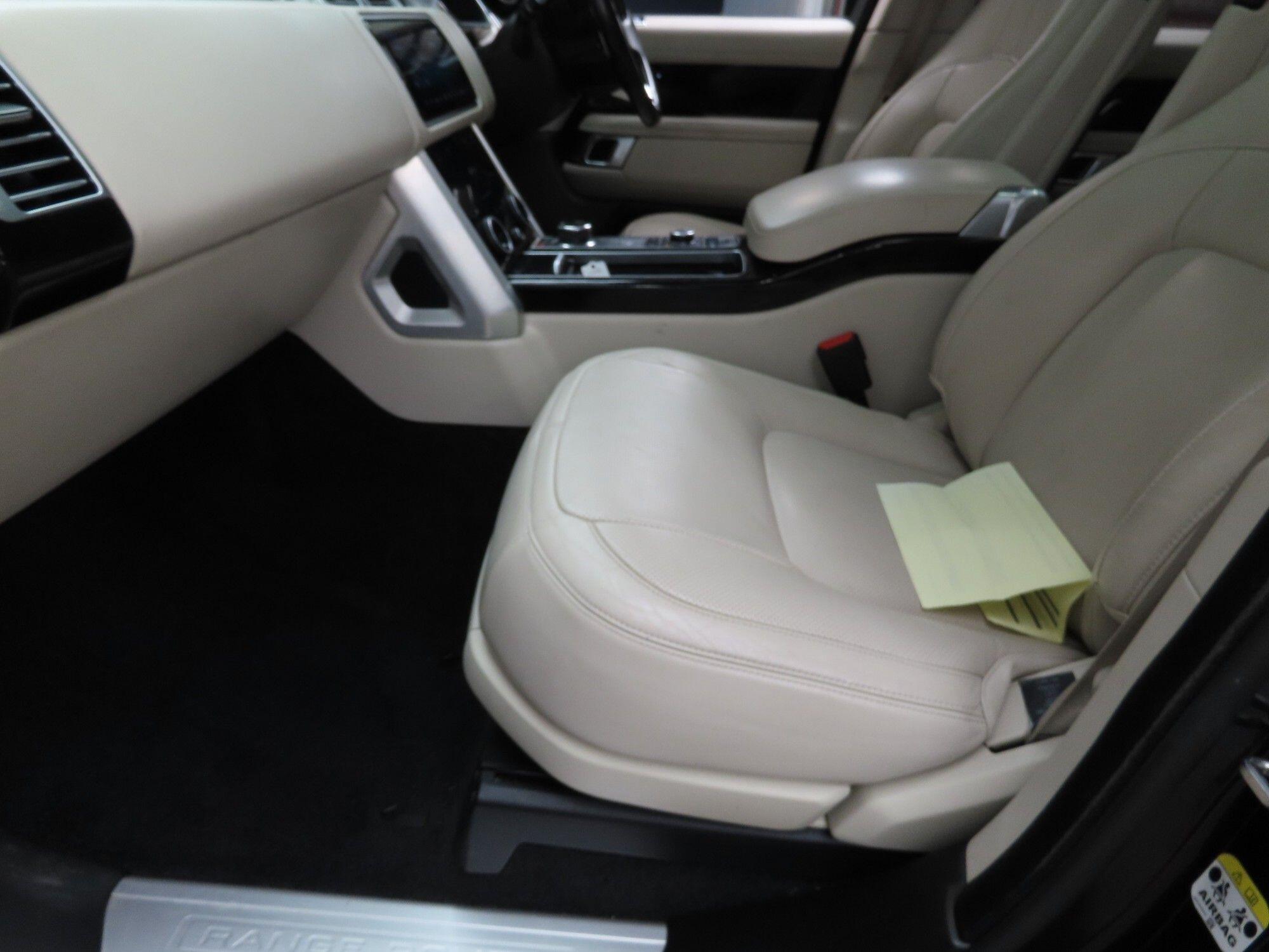 Land Rover Range Rover view 7