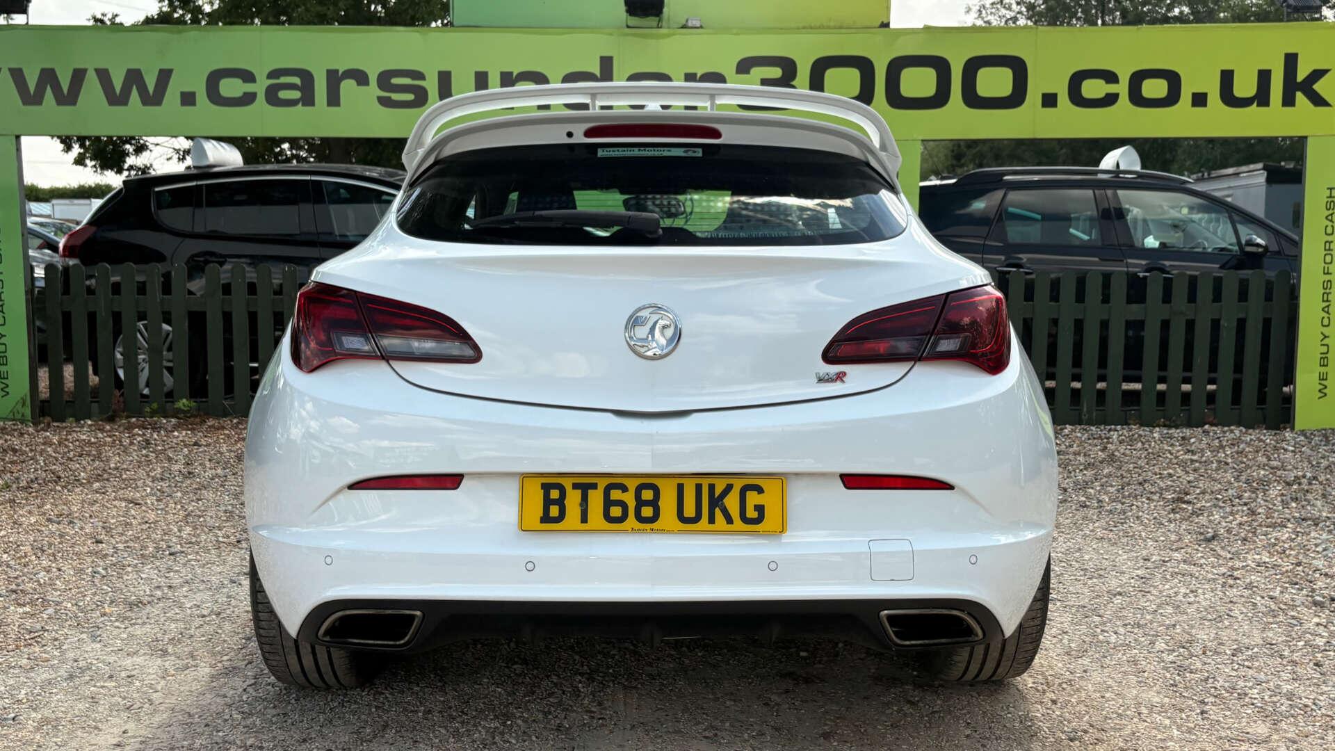 Vauxhall Astra GTC view 5
