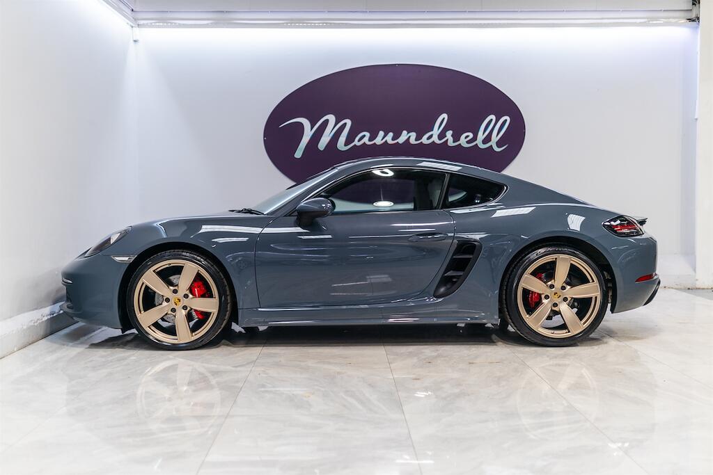 Porsche Cayman view 3