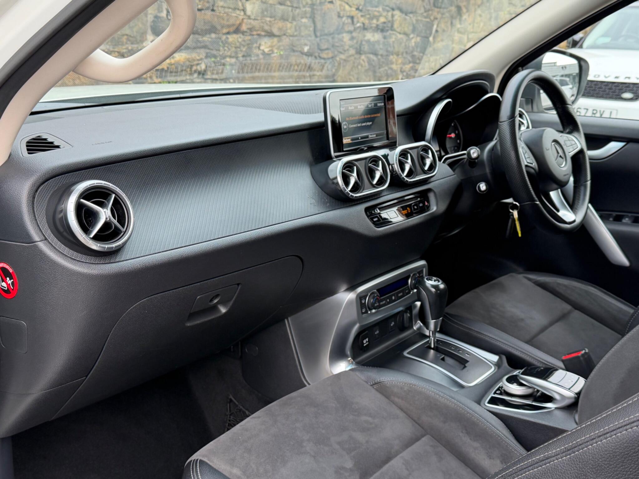 Mercedes-Benz X-Class view 13