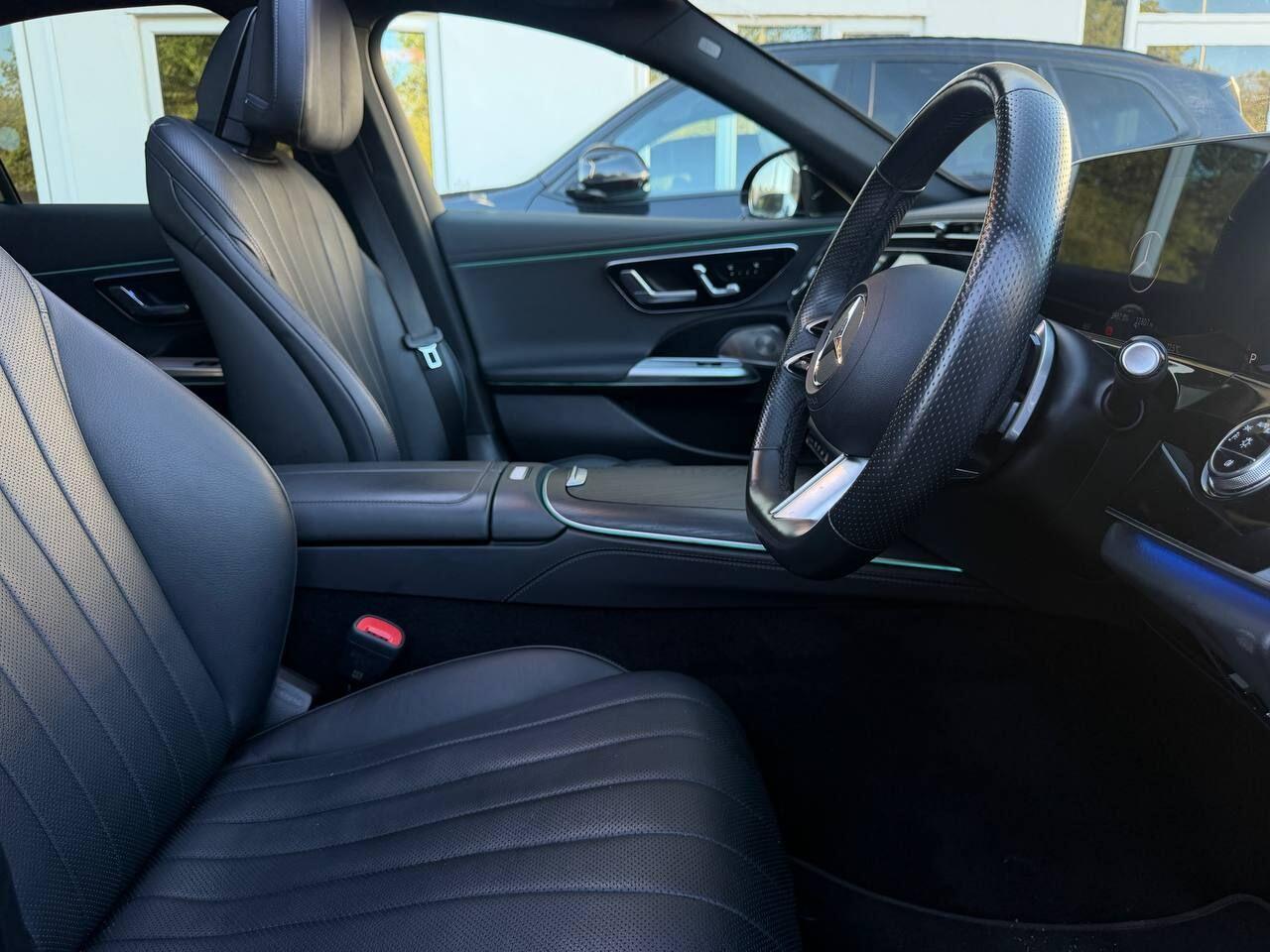 Mercedes-Benz E-Class view 11