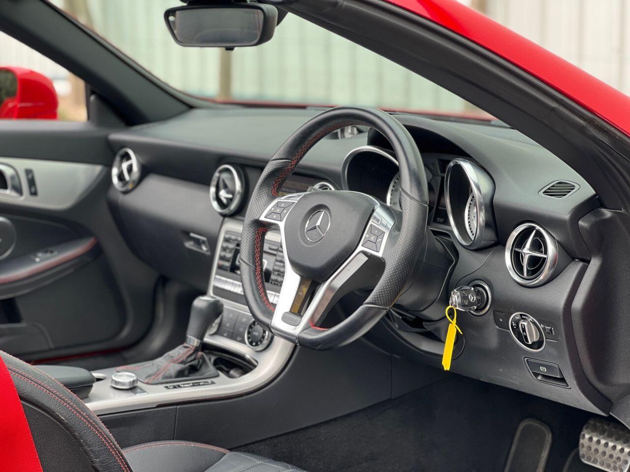 Mercedes-Benz SLK view 11
