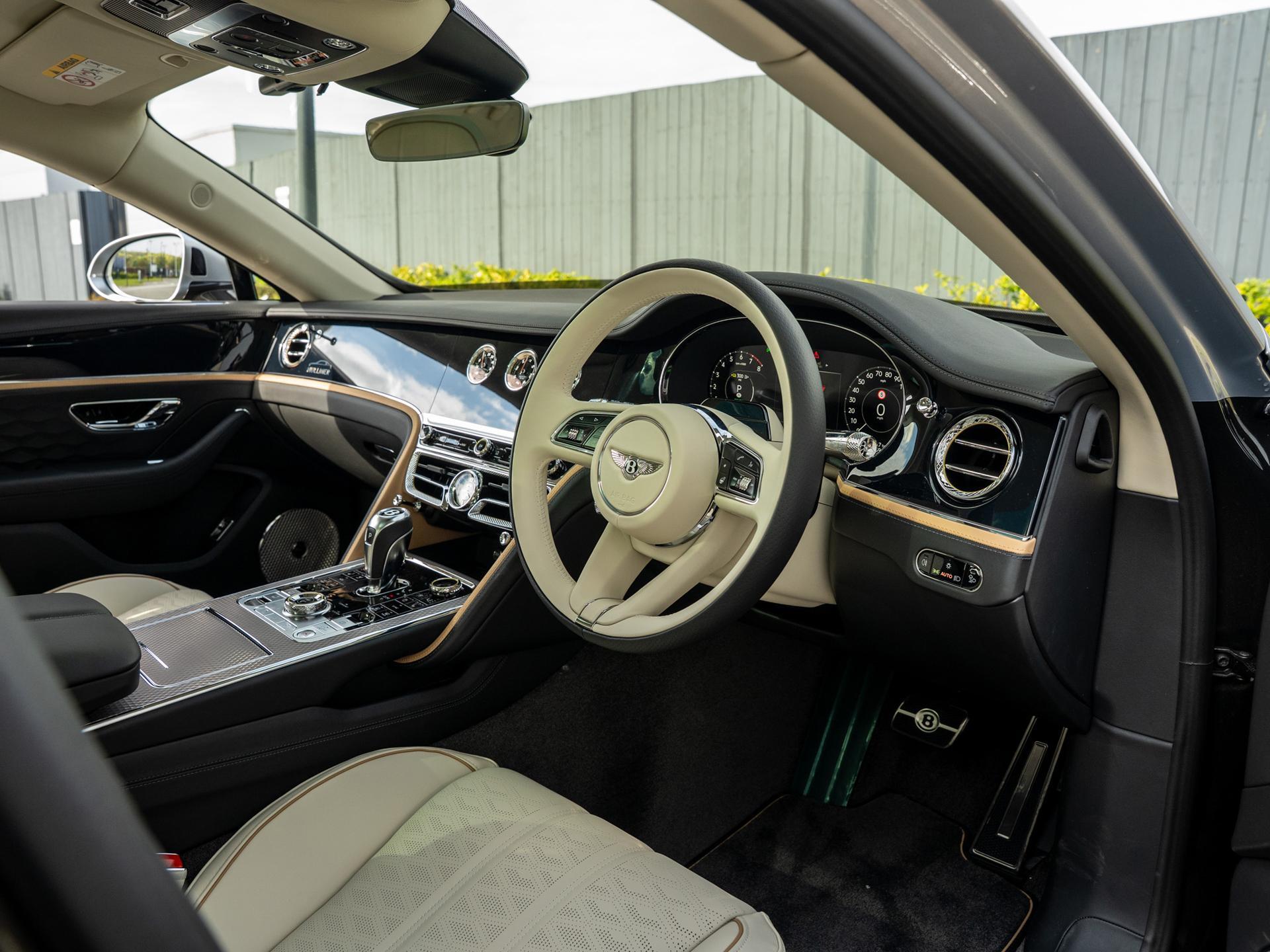 Bentley Flying Spur view 17