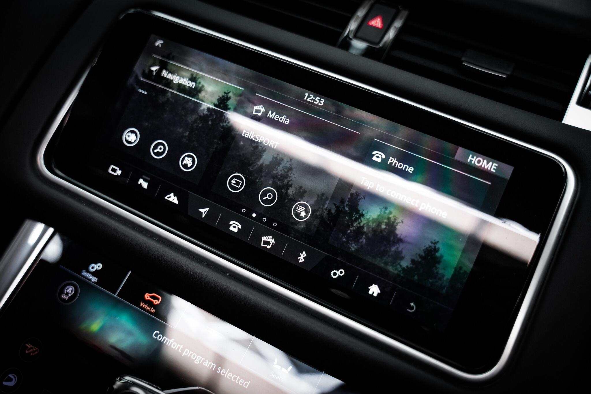 Land Rover Range Rover Sport view 43